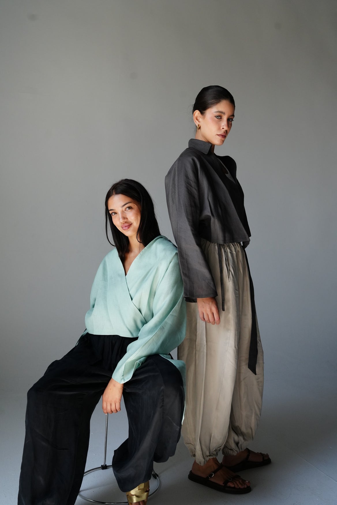 Linen wrap top in Gray
