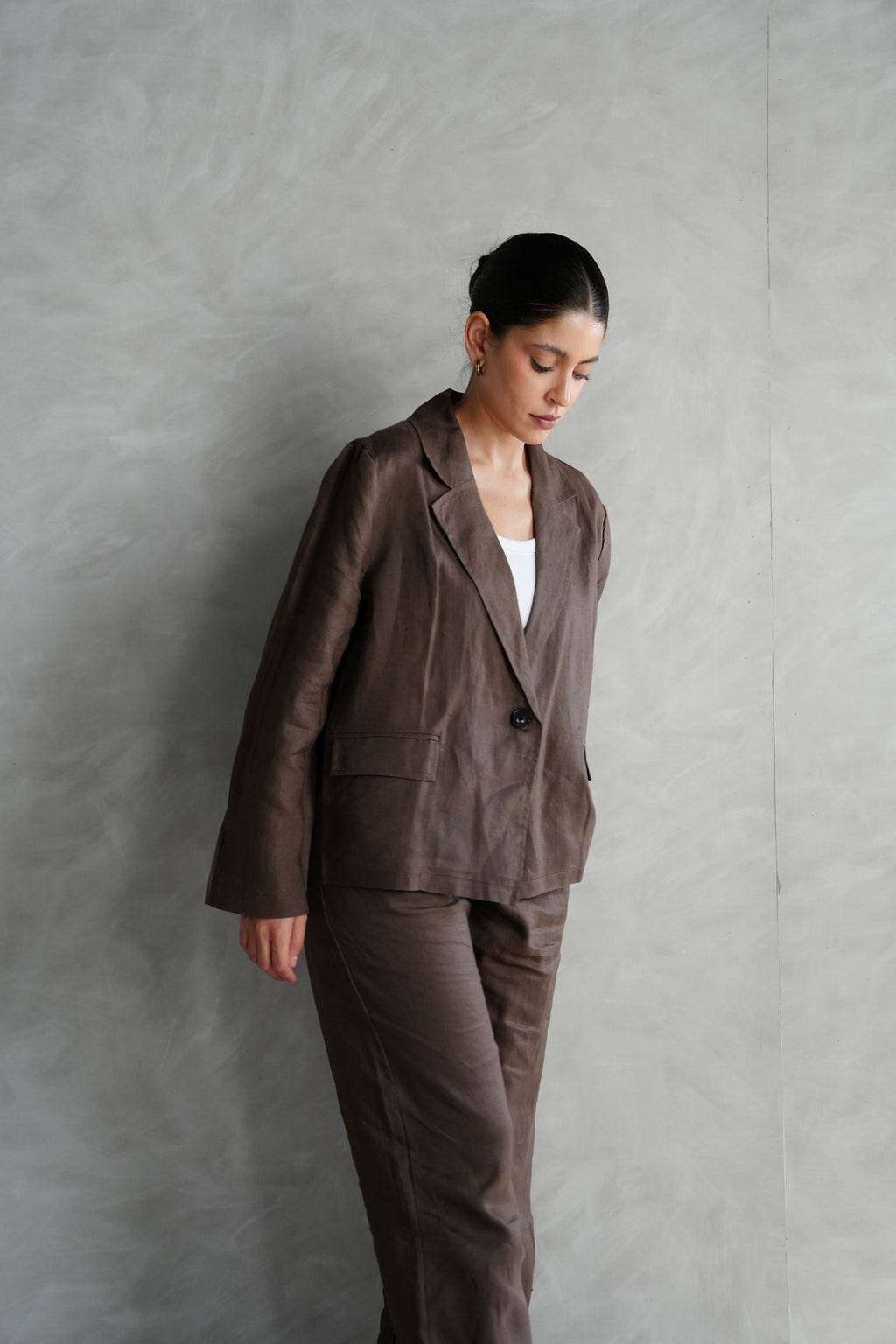 Relaxed fit linen blazer in Brown