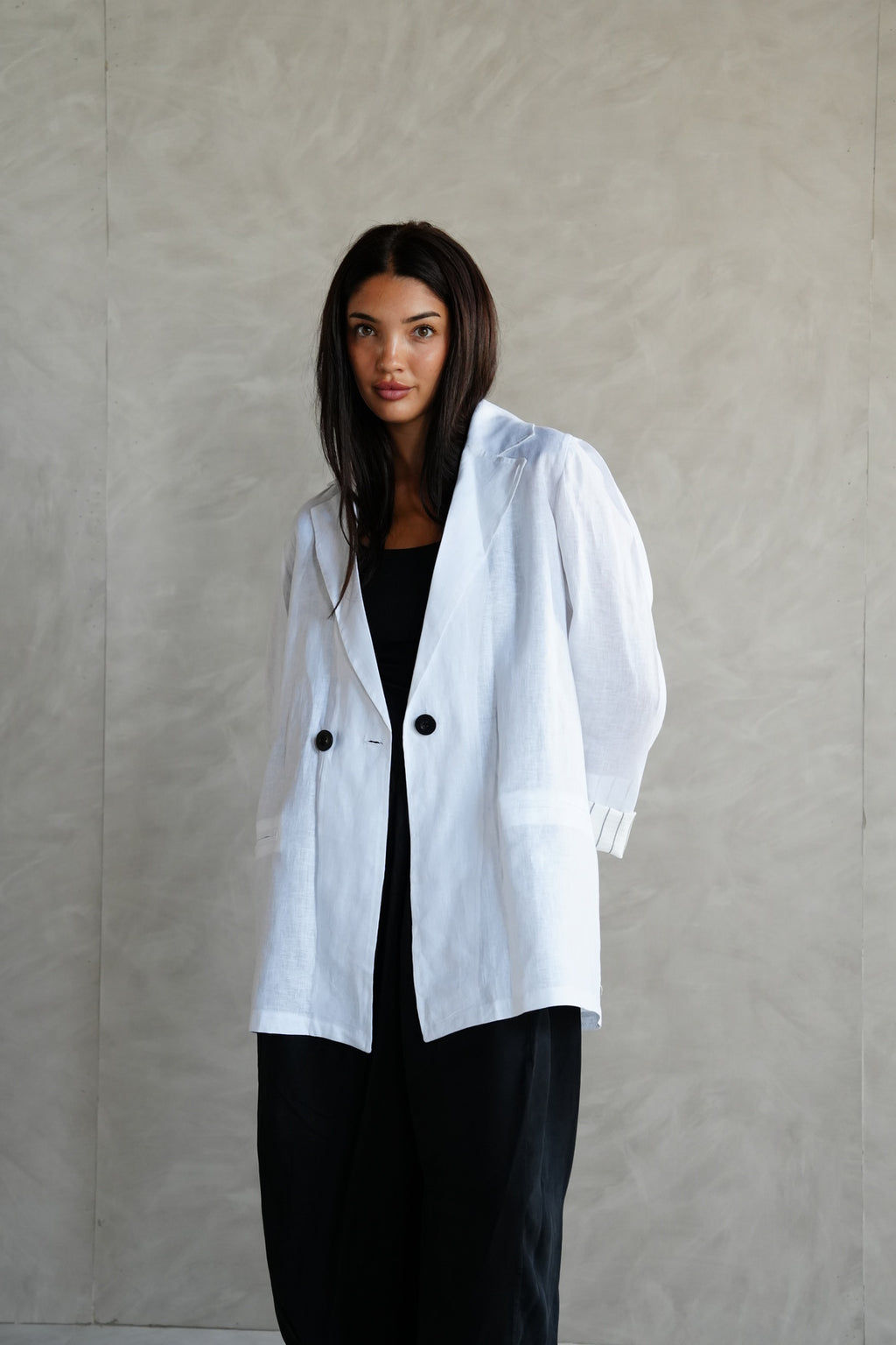 Linen blazer in White