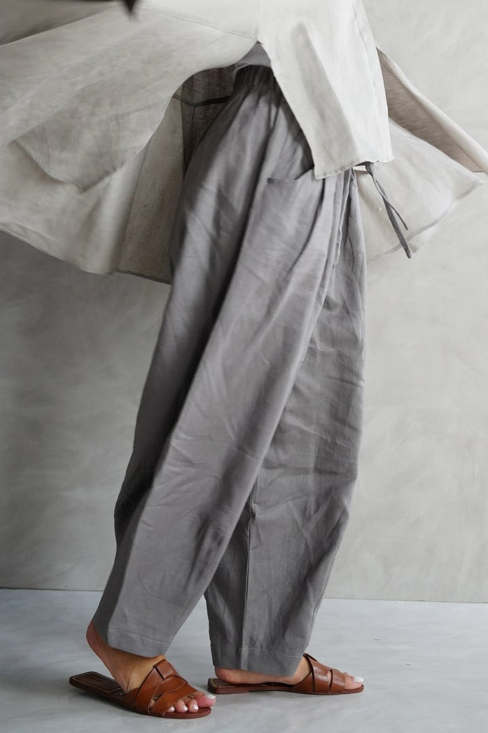 Balloon linen pants in gray