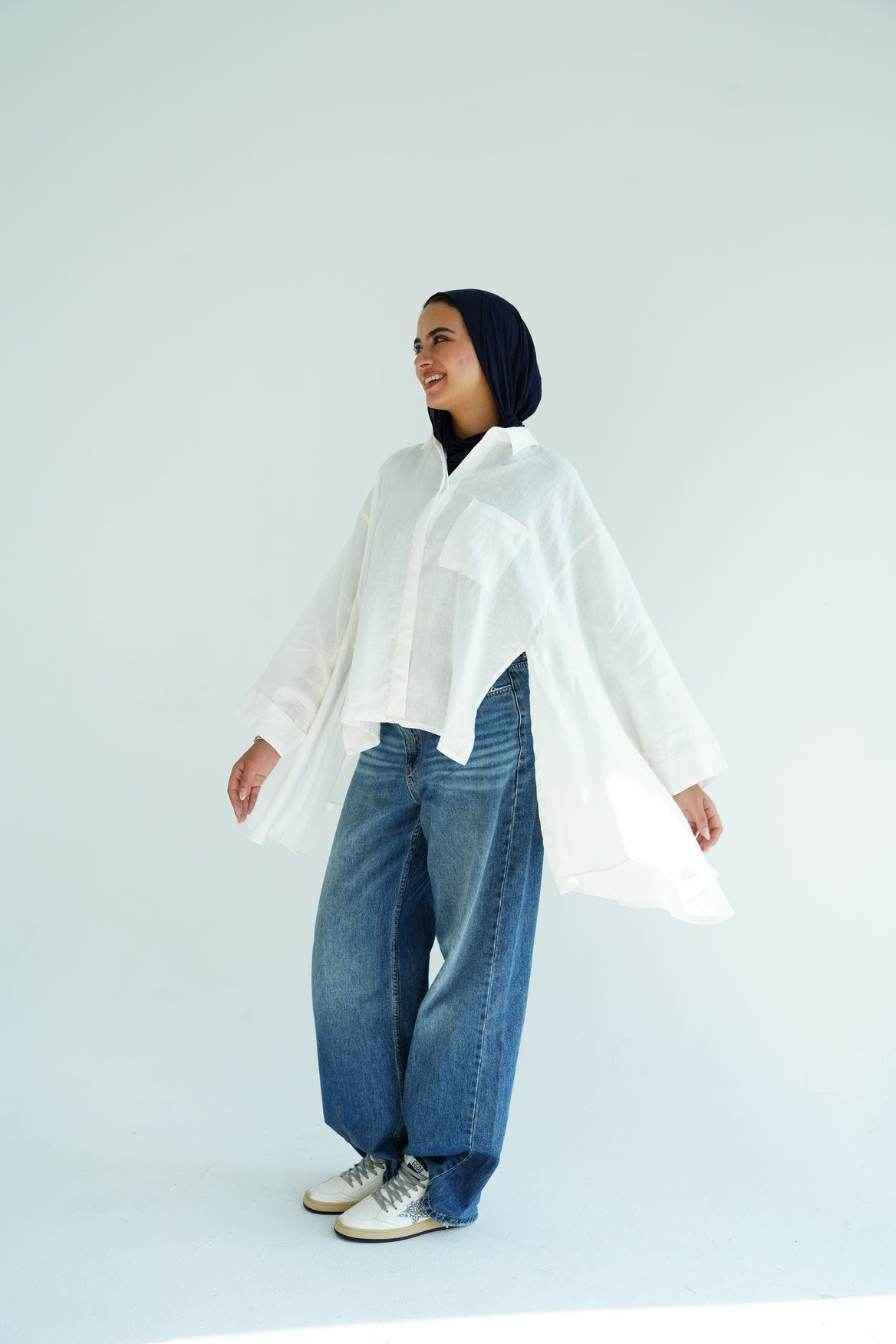 Flowy linen blouse in White