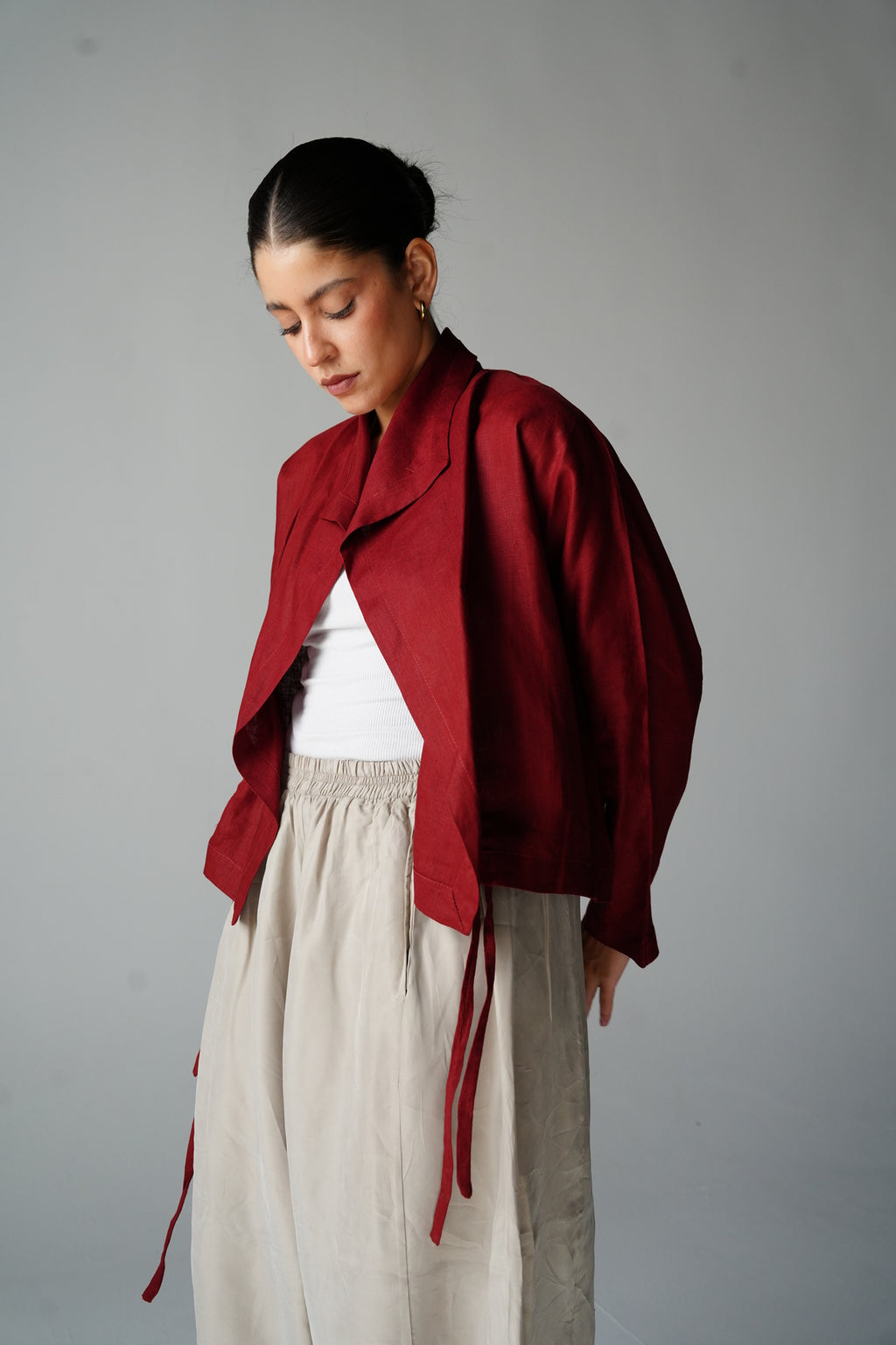 Drawstring linen cardigan in Maroon