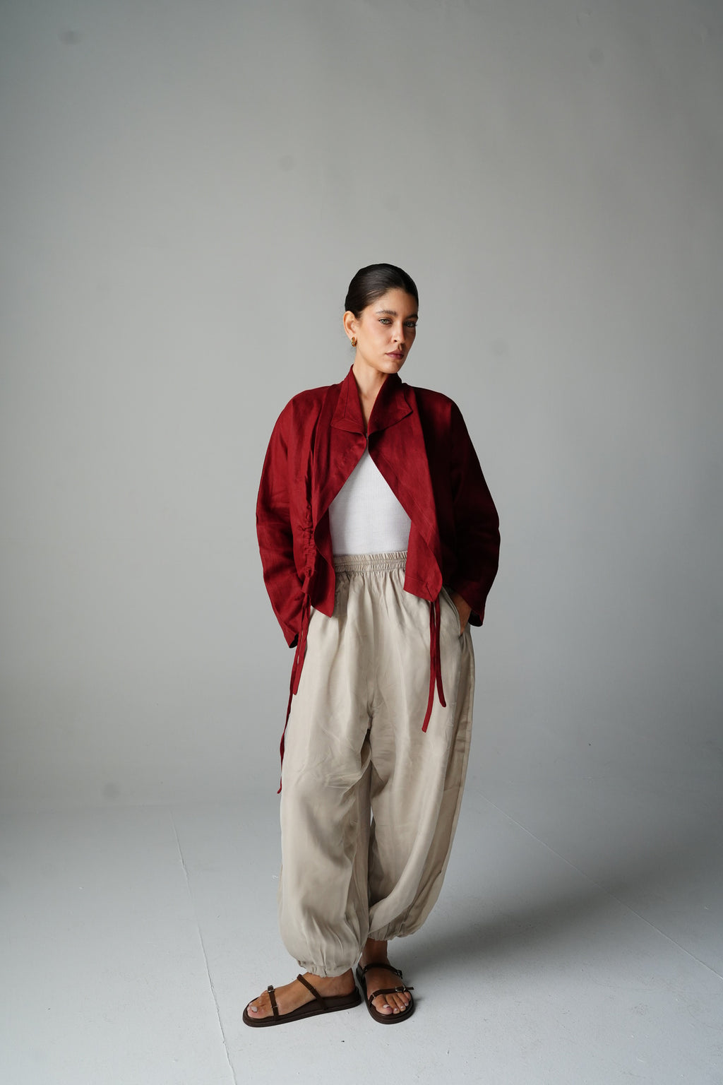 Drawstring linen cardigan in Maroon