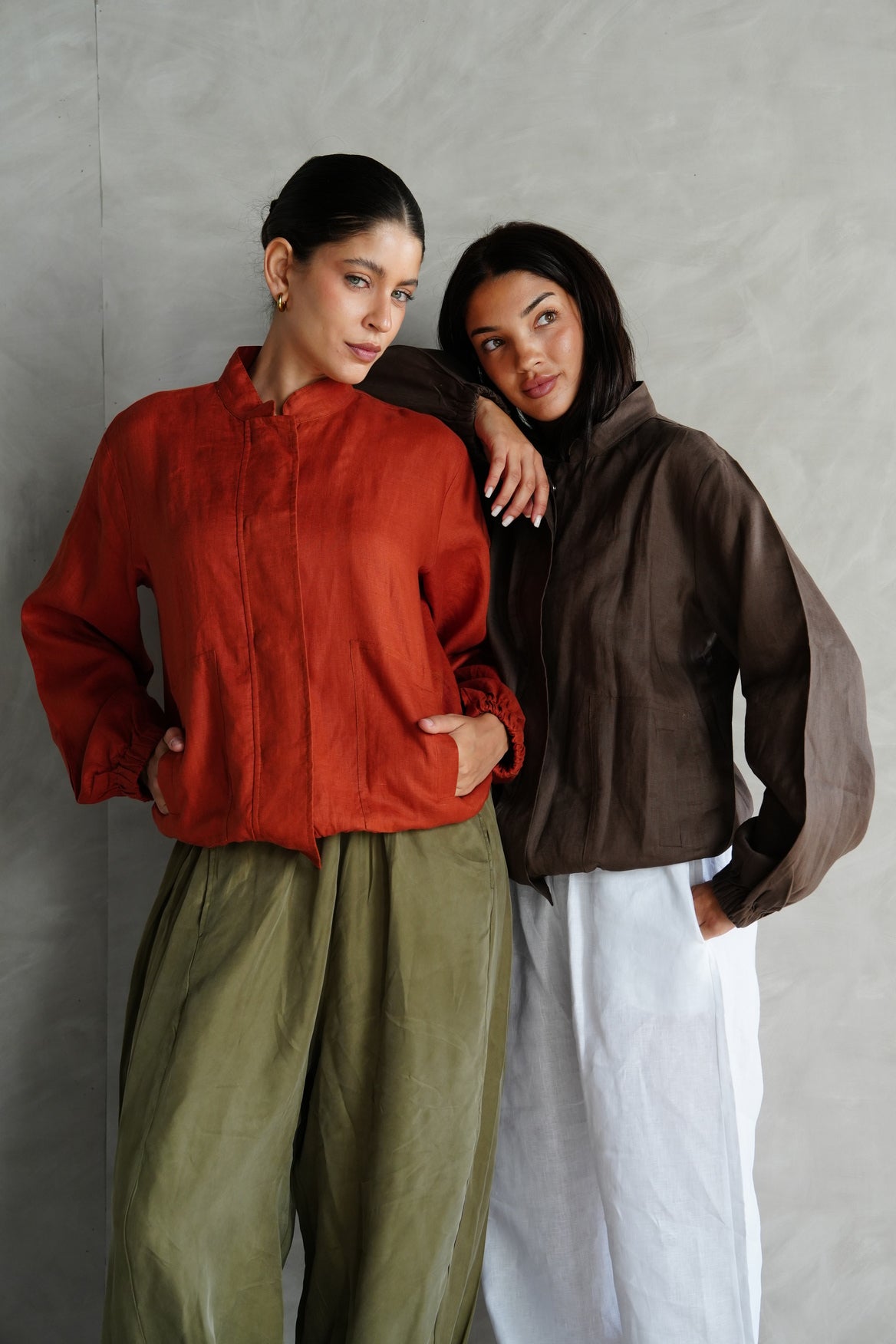 The volmont linen jacket in Orange (elastic waist)
