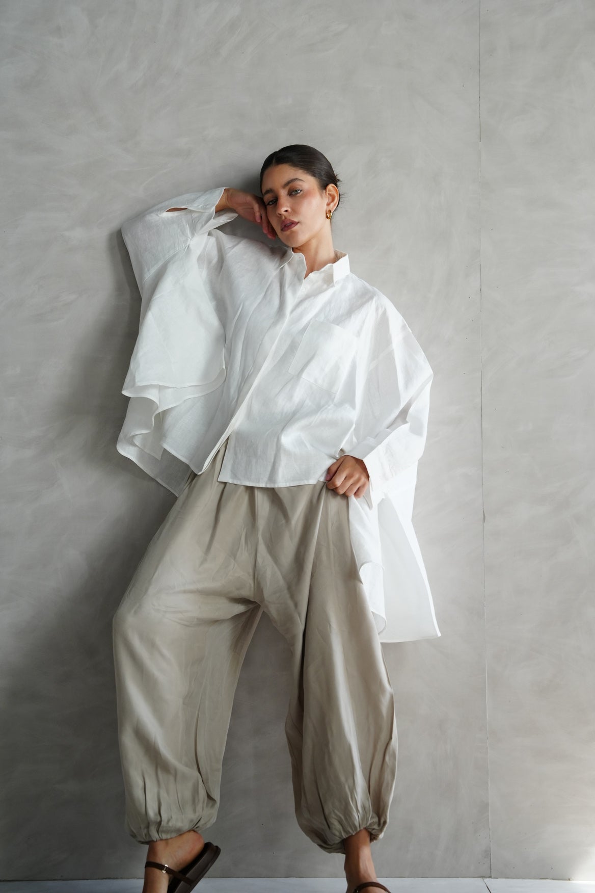 Flowy linen blouse in White