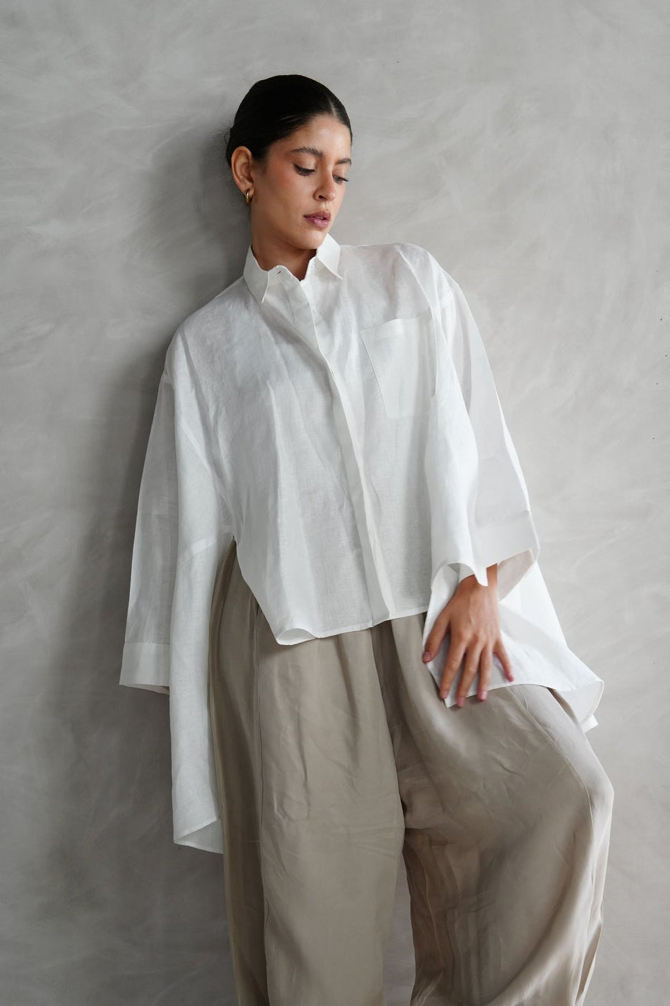 Flowy linen blouse in White