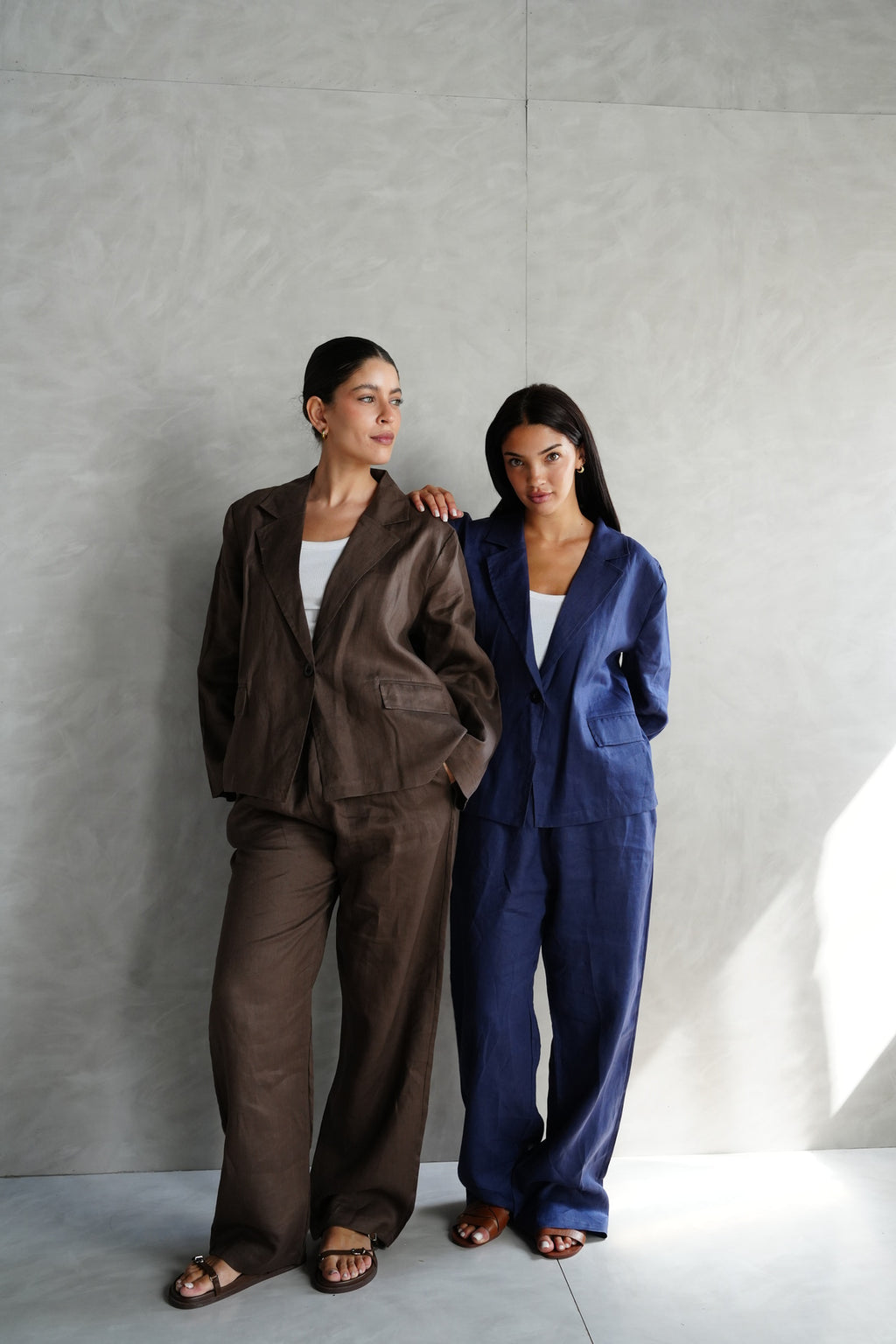 Relaxed fit linen blazer in Navy