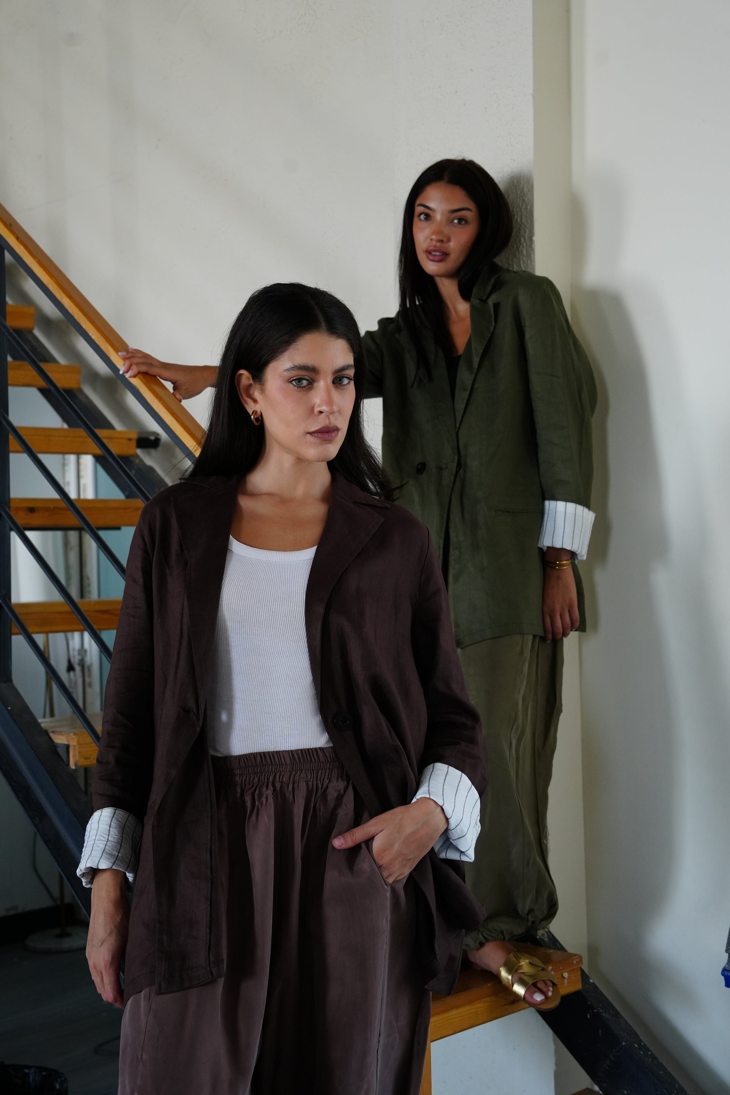 Linen blazer in chocolate brown