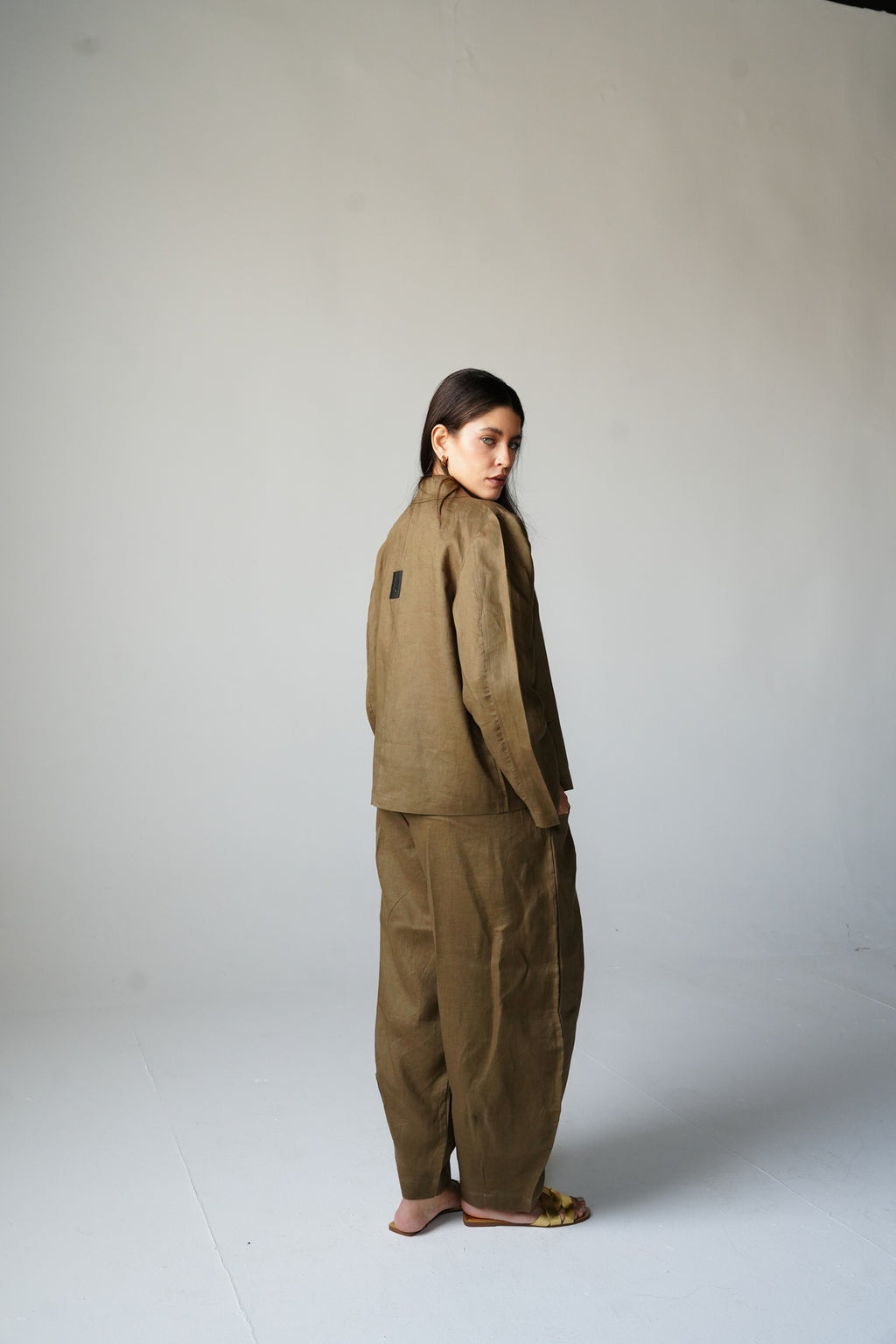 Relaxed fit linen blazer in Olive
