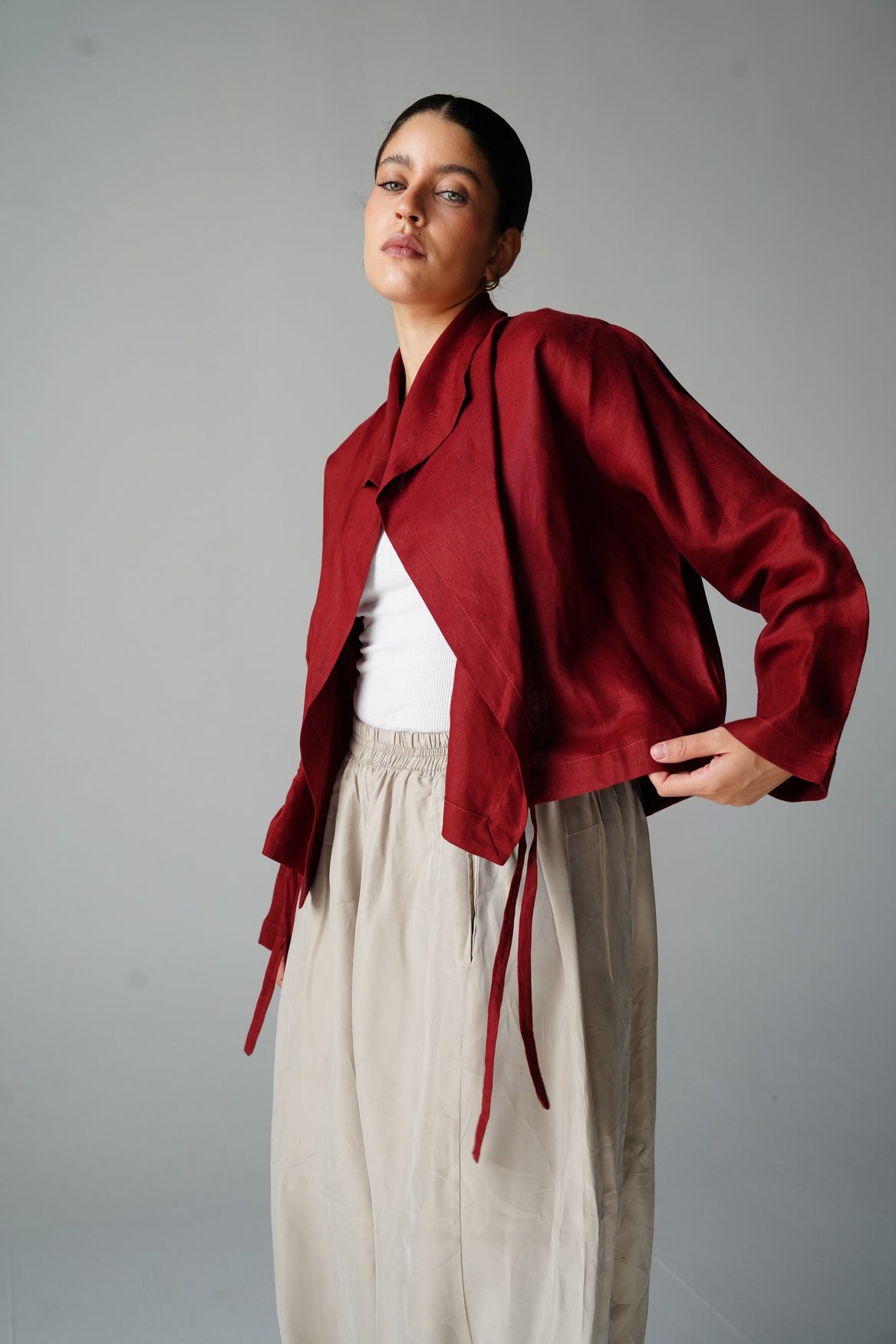 Drawstring linen cardigan in Maroon