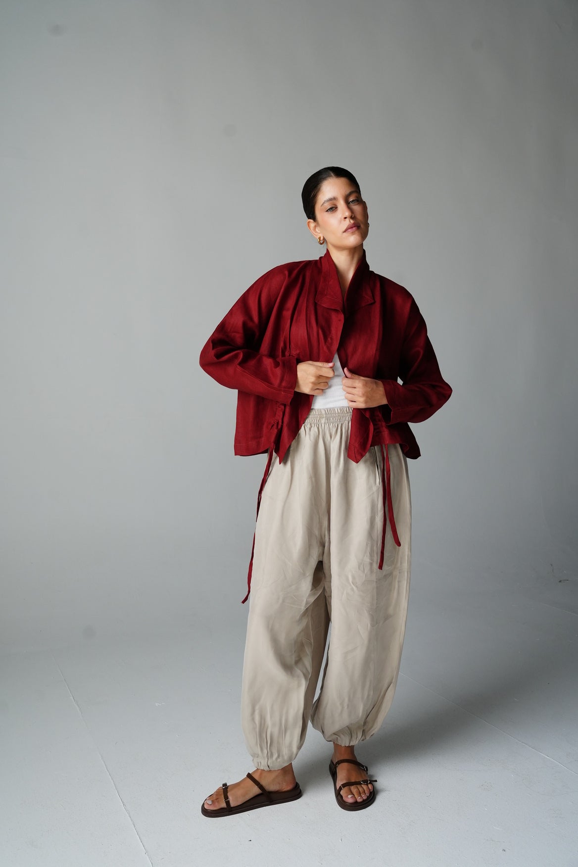 Drawstring linen cardigan in Maroon