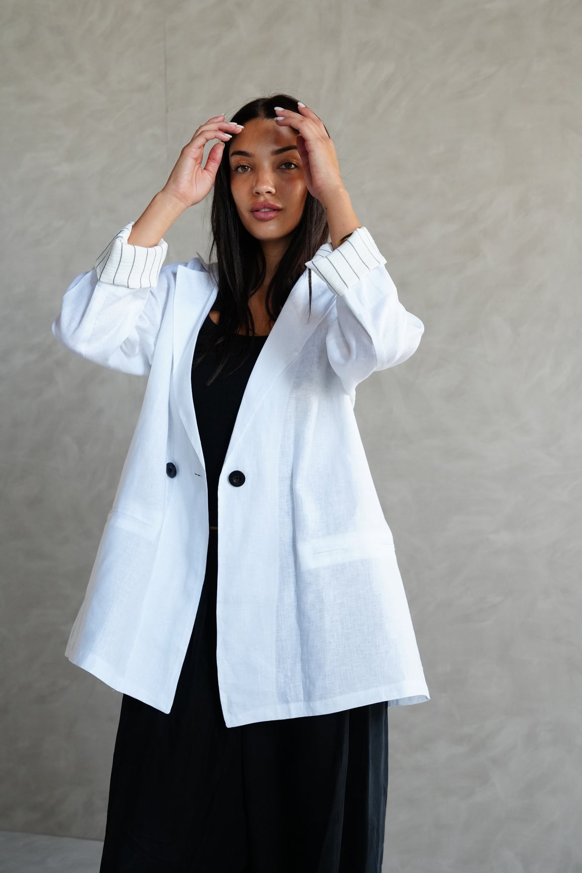 Linen blazer in White