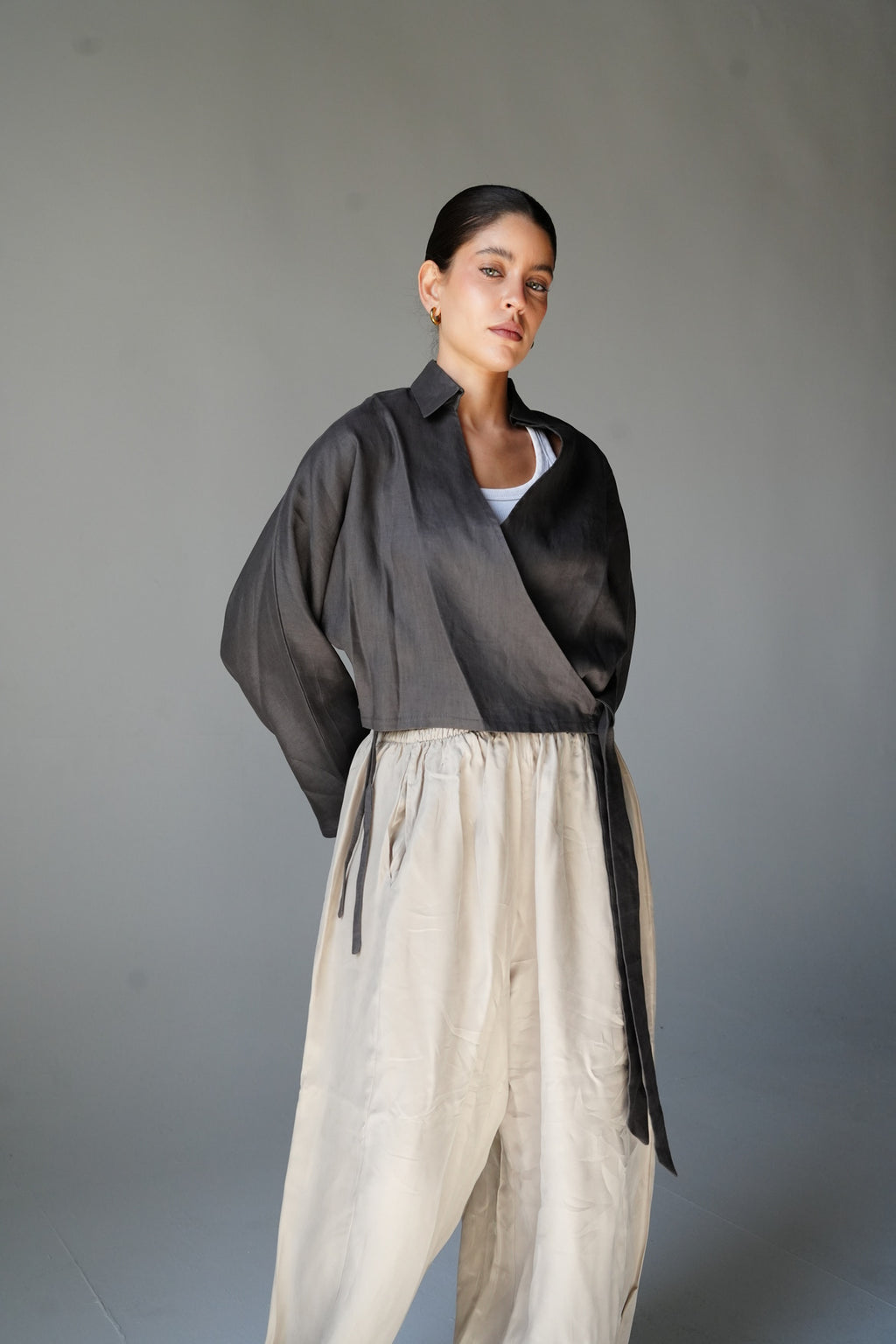 Linen wrap top in Gray