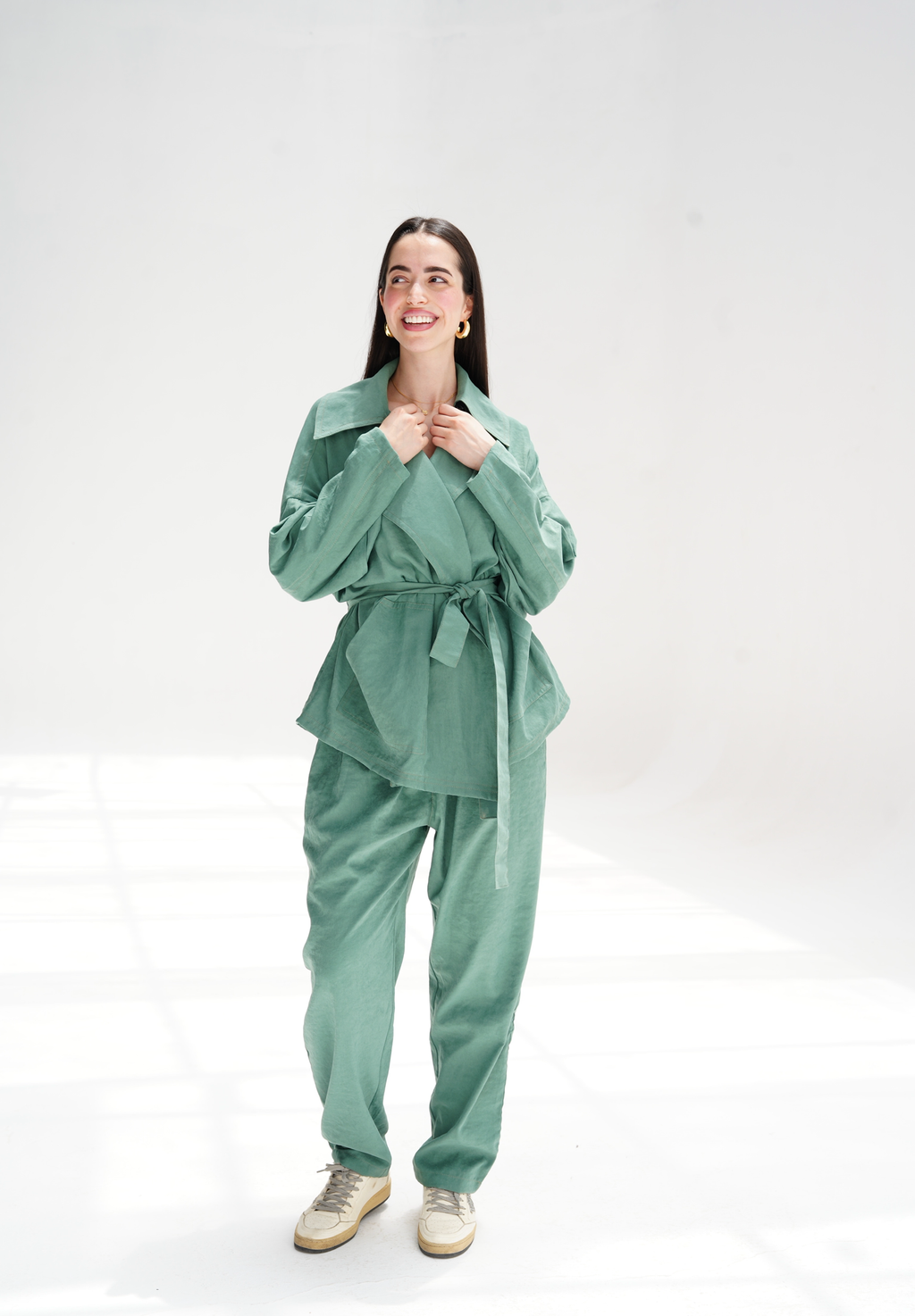 Contour mom-fit pants in green