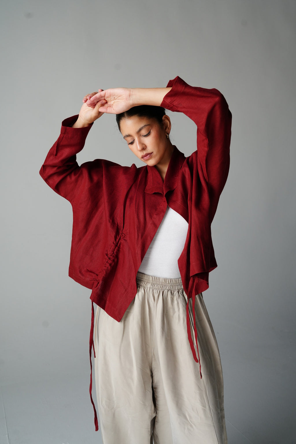 Drawstring linen cardigan in Maroon