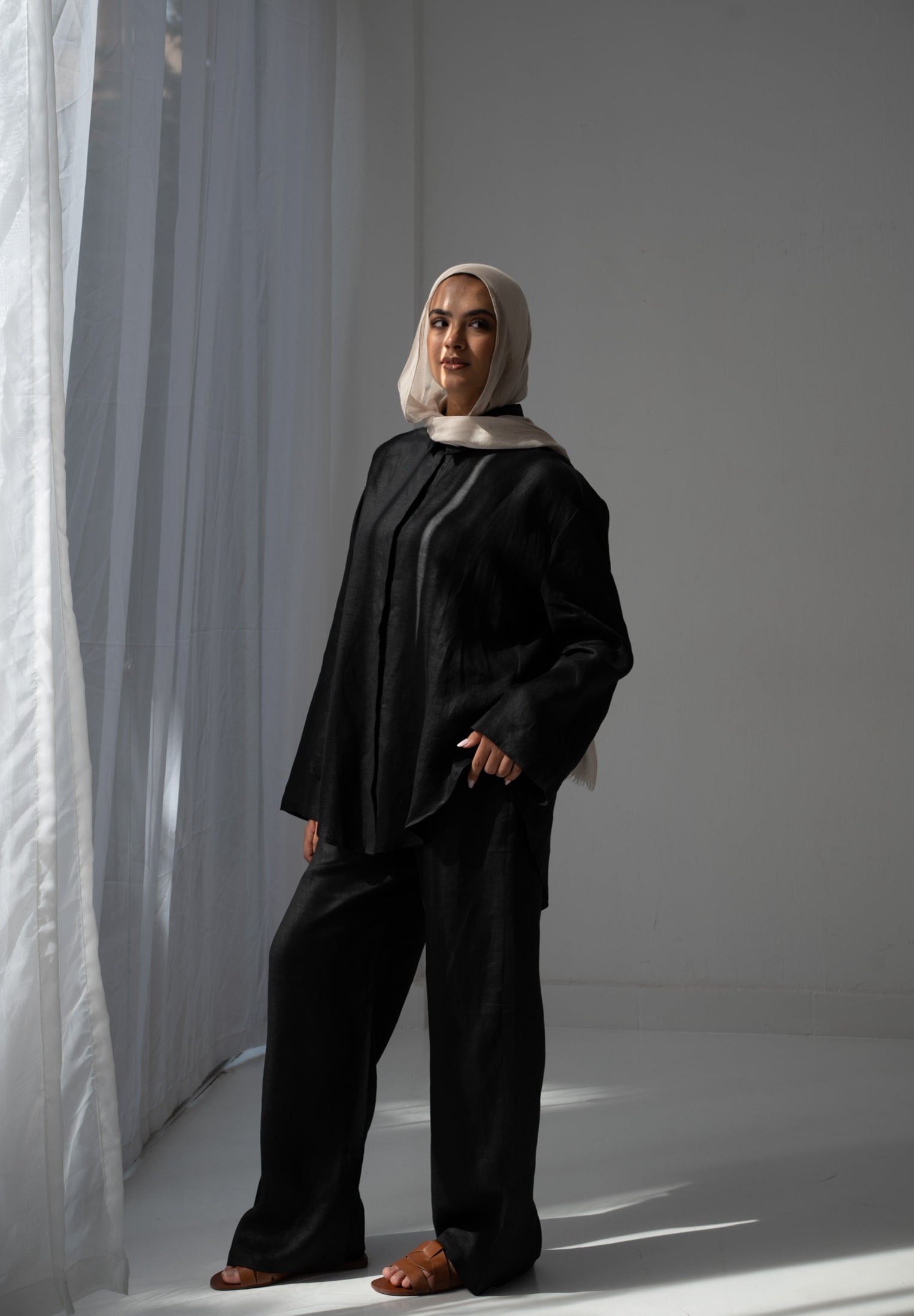 Black linen set