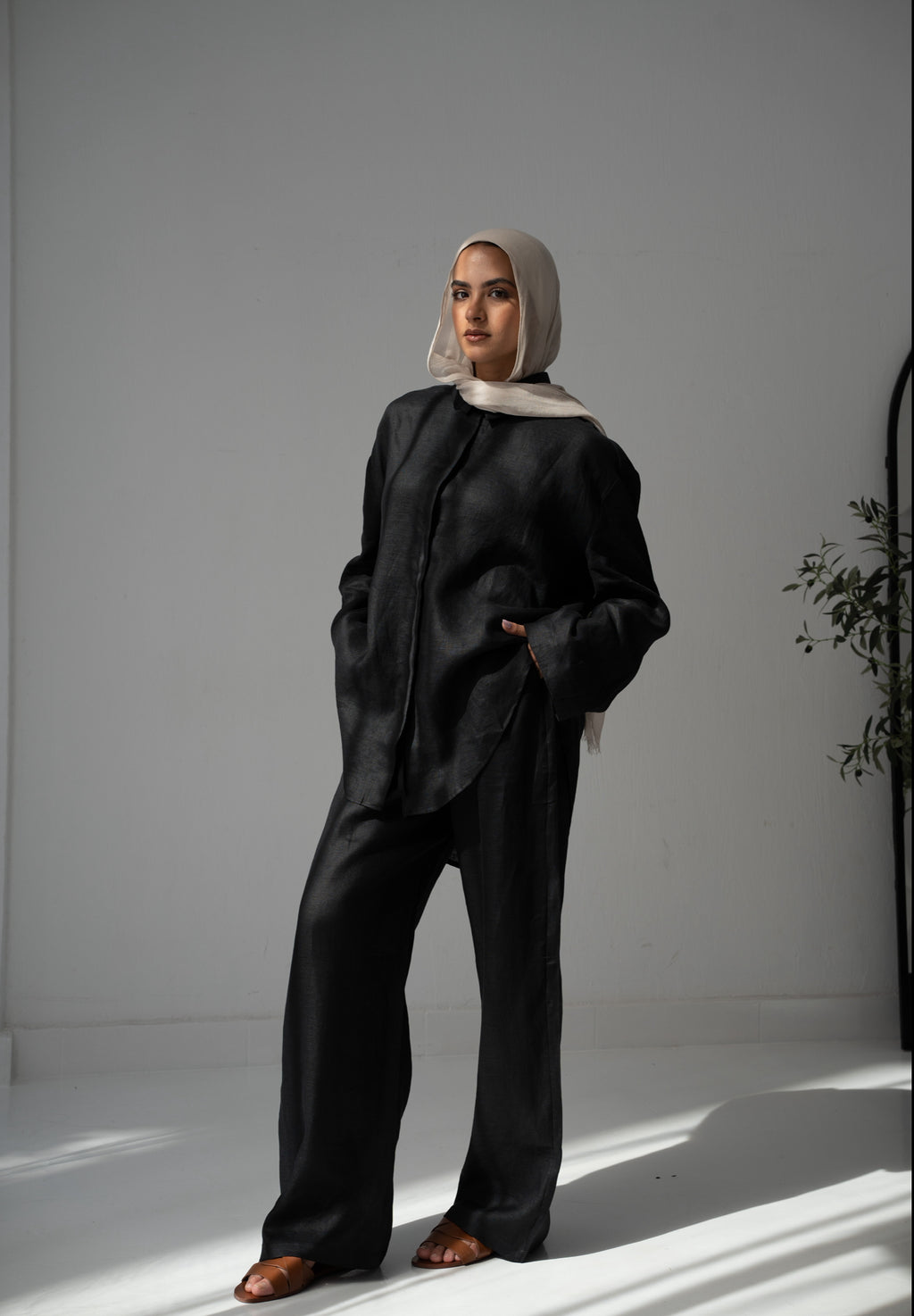Black linen set