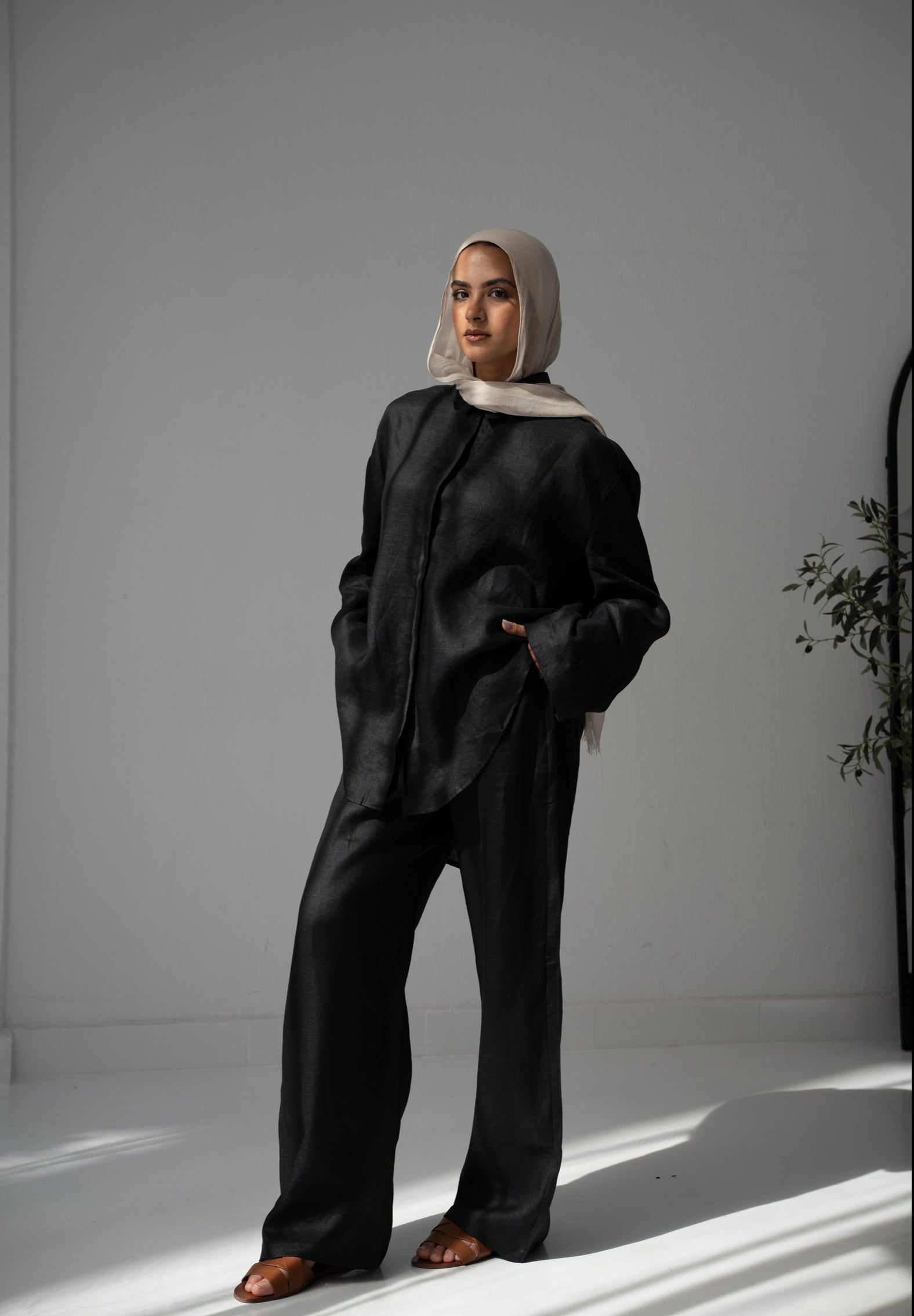 Black linen set