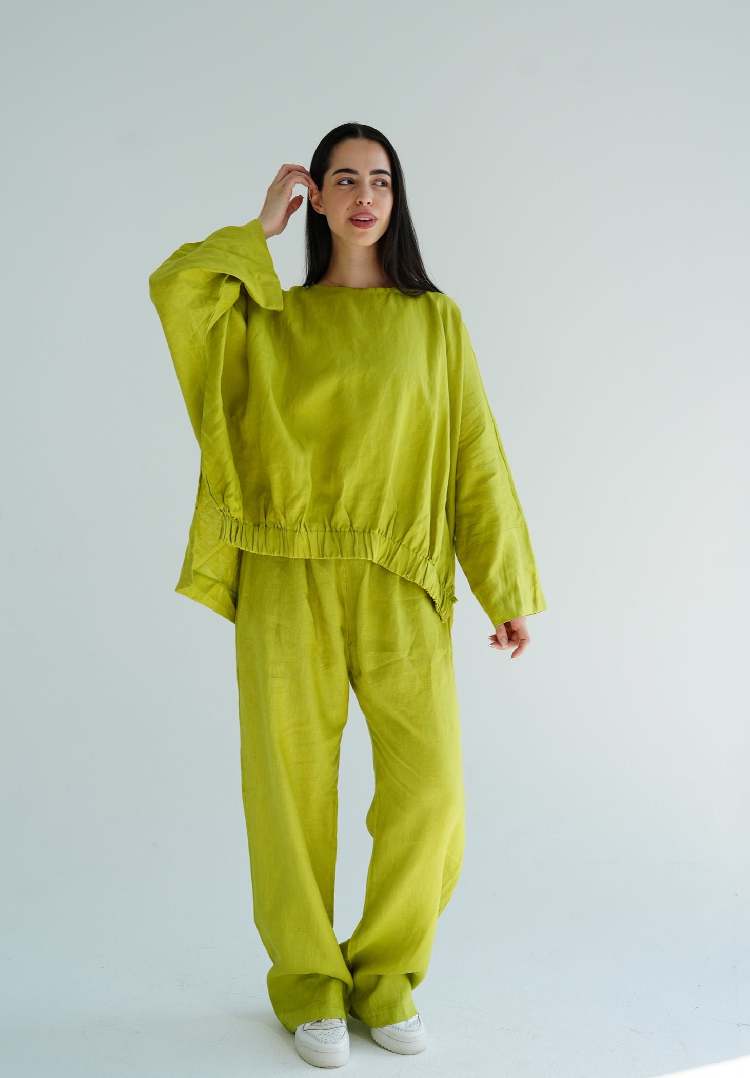 Kiwi minimalist linen set
