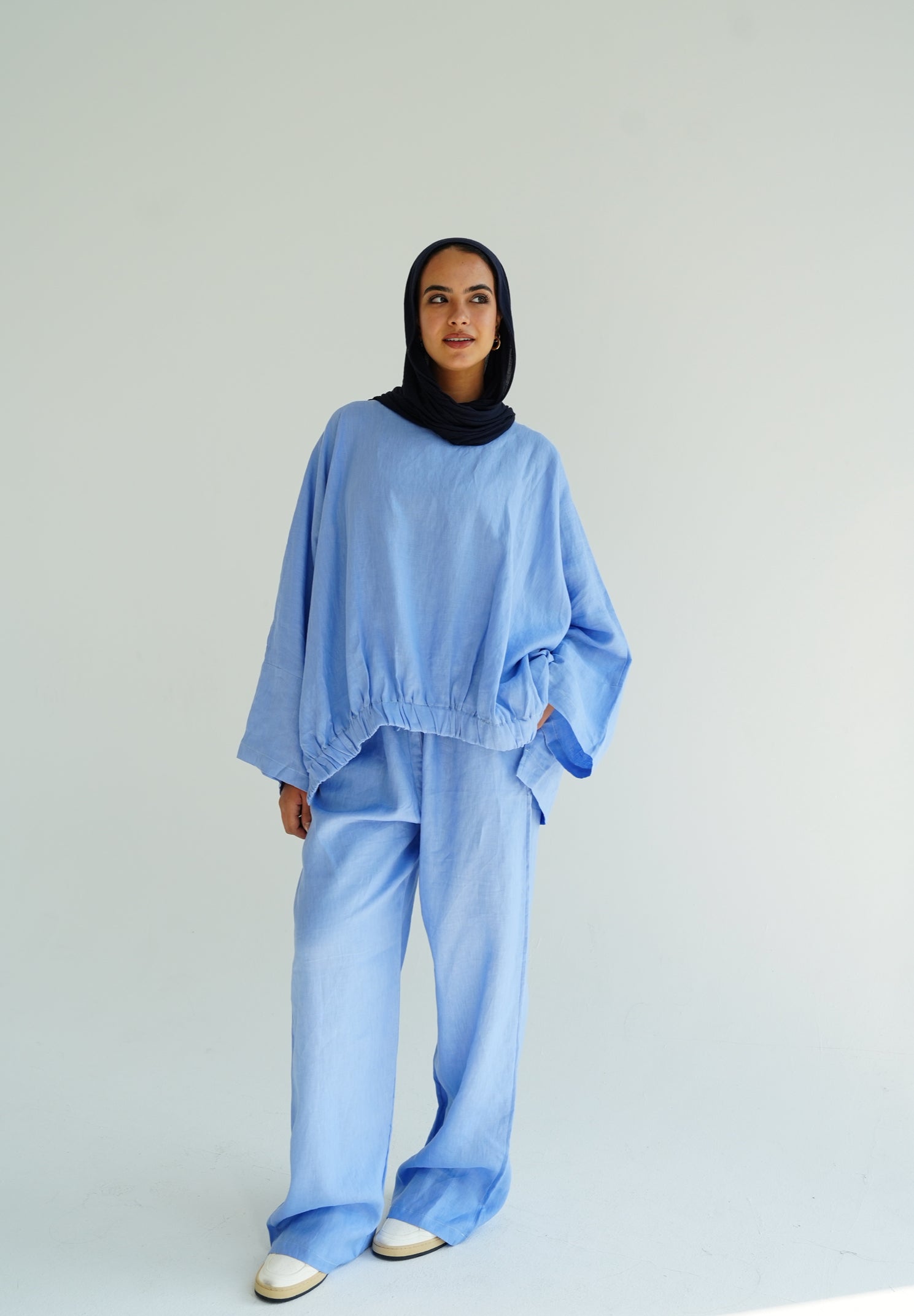 Baby-blue minimalist linen set