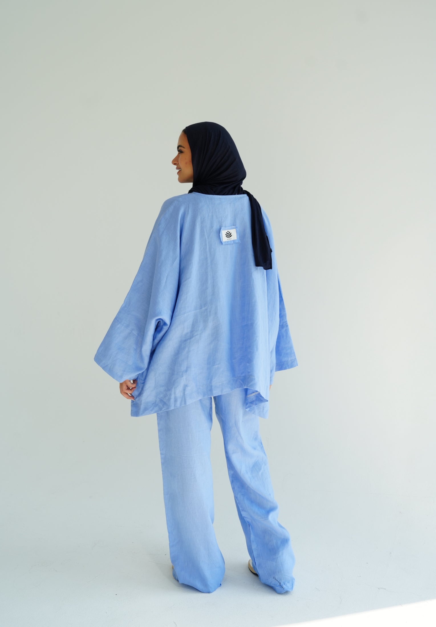 Baby-blue minimalist linen set