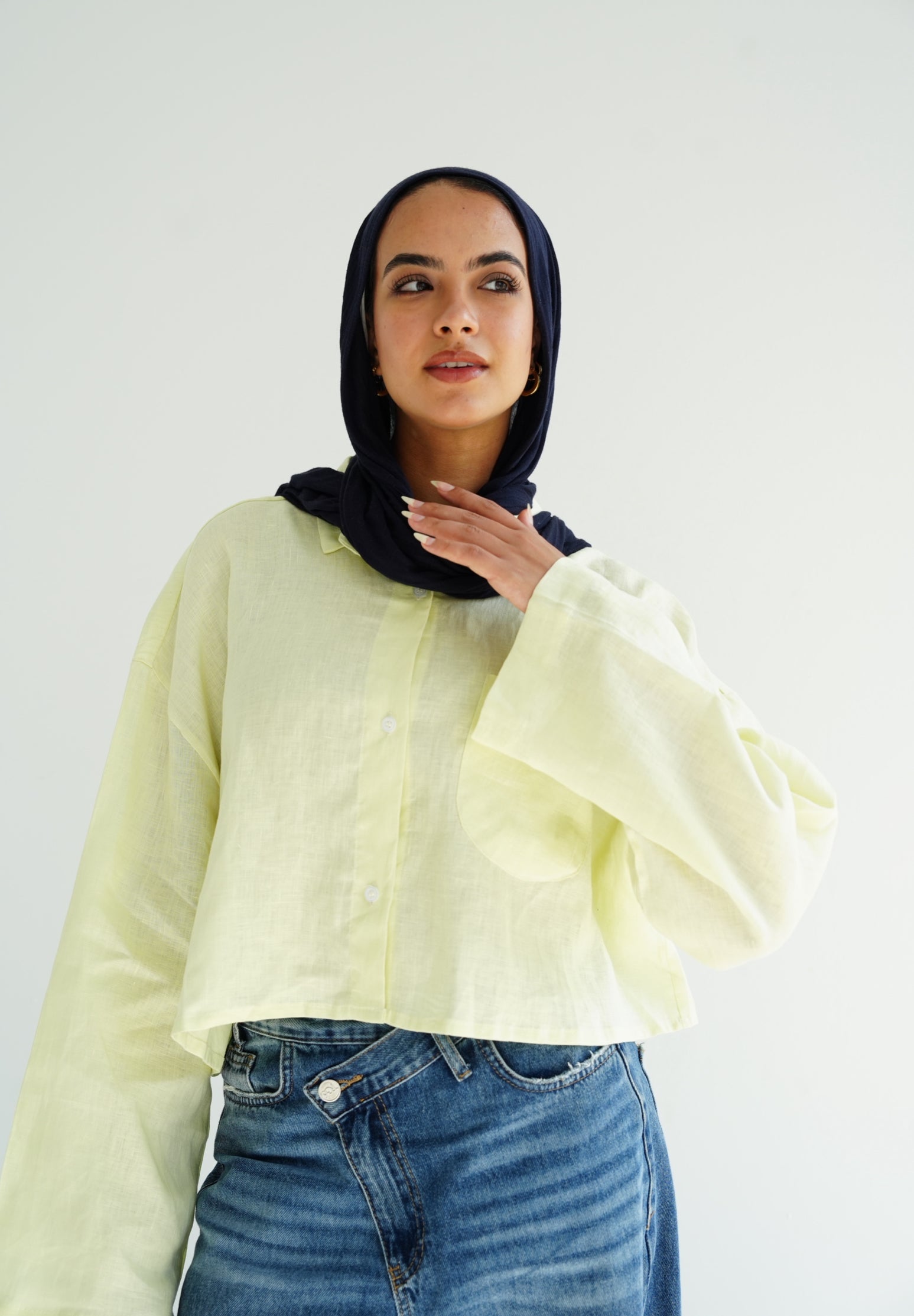 Cropped linen shirt in butter yellow