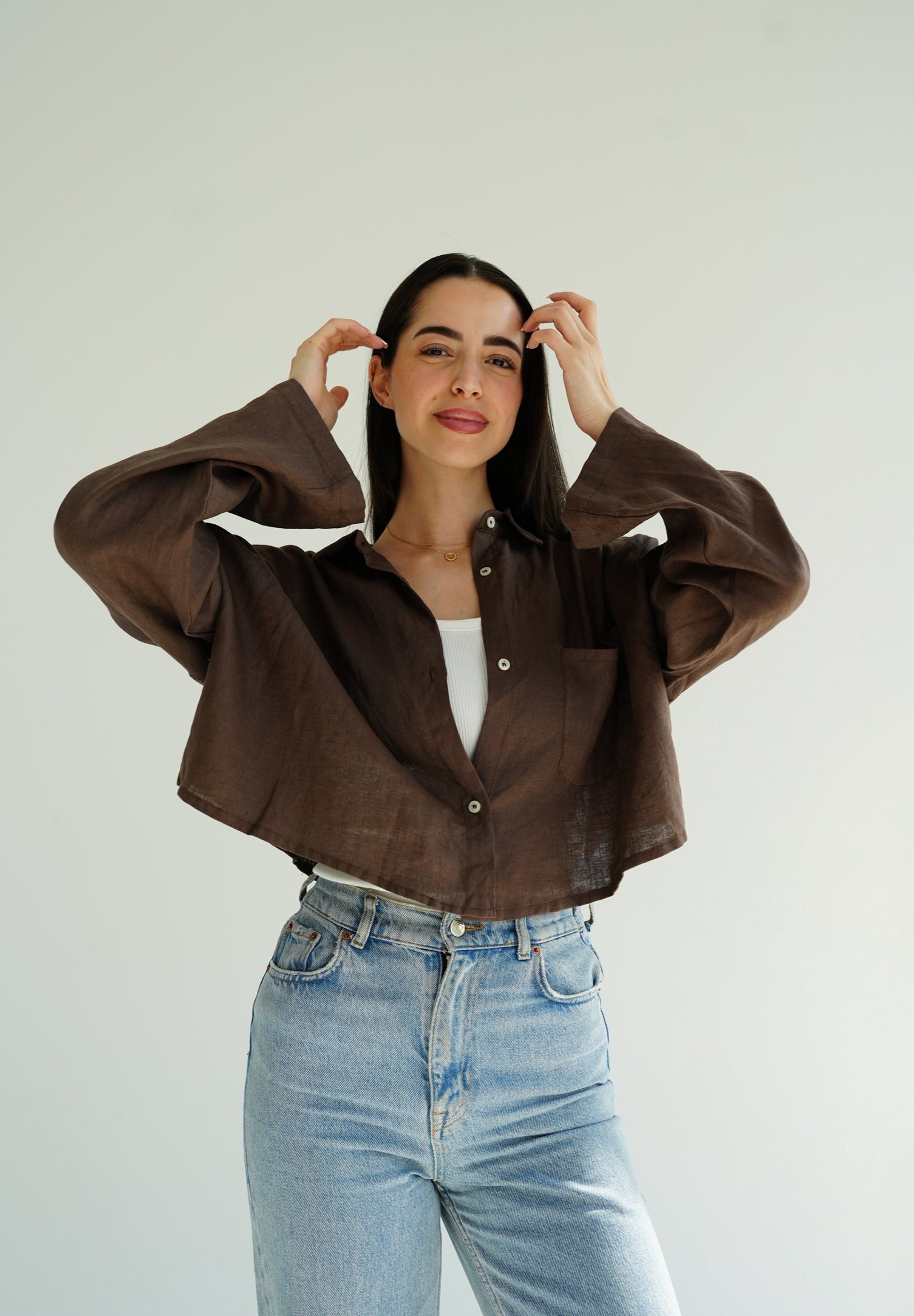 Cropped linen shirt in Brown