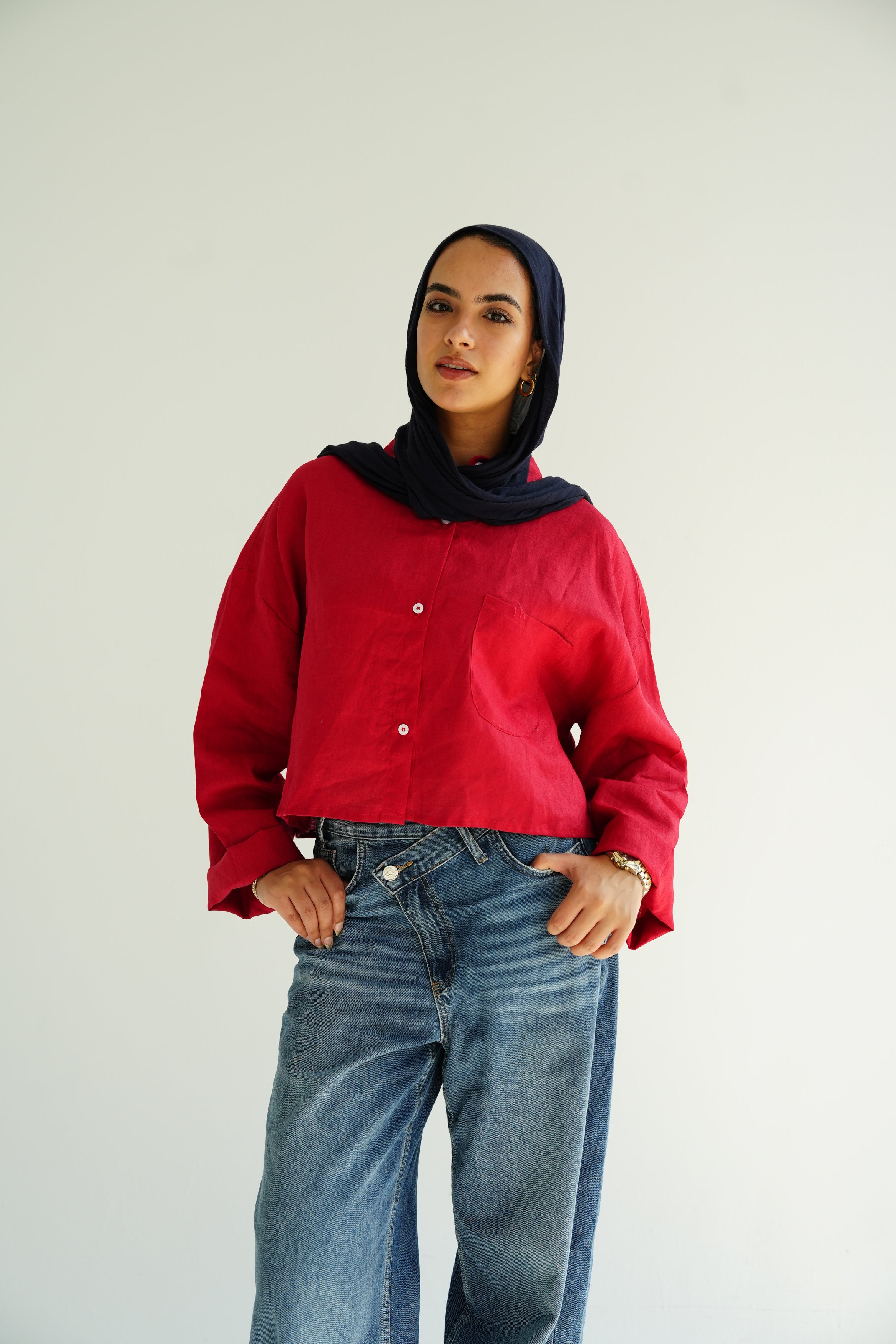 Cropped linen shirt in Red