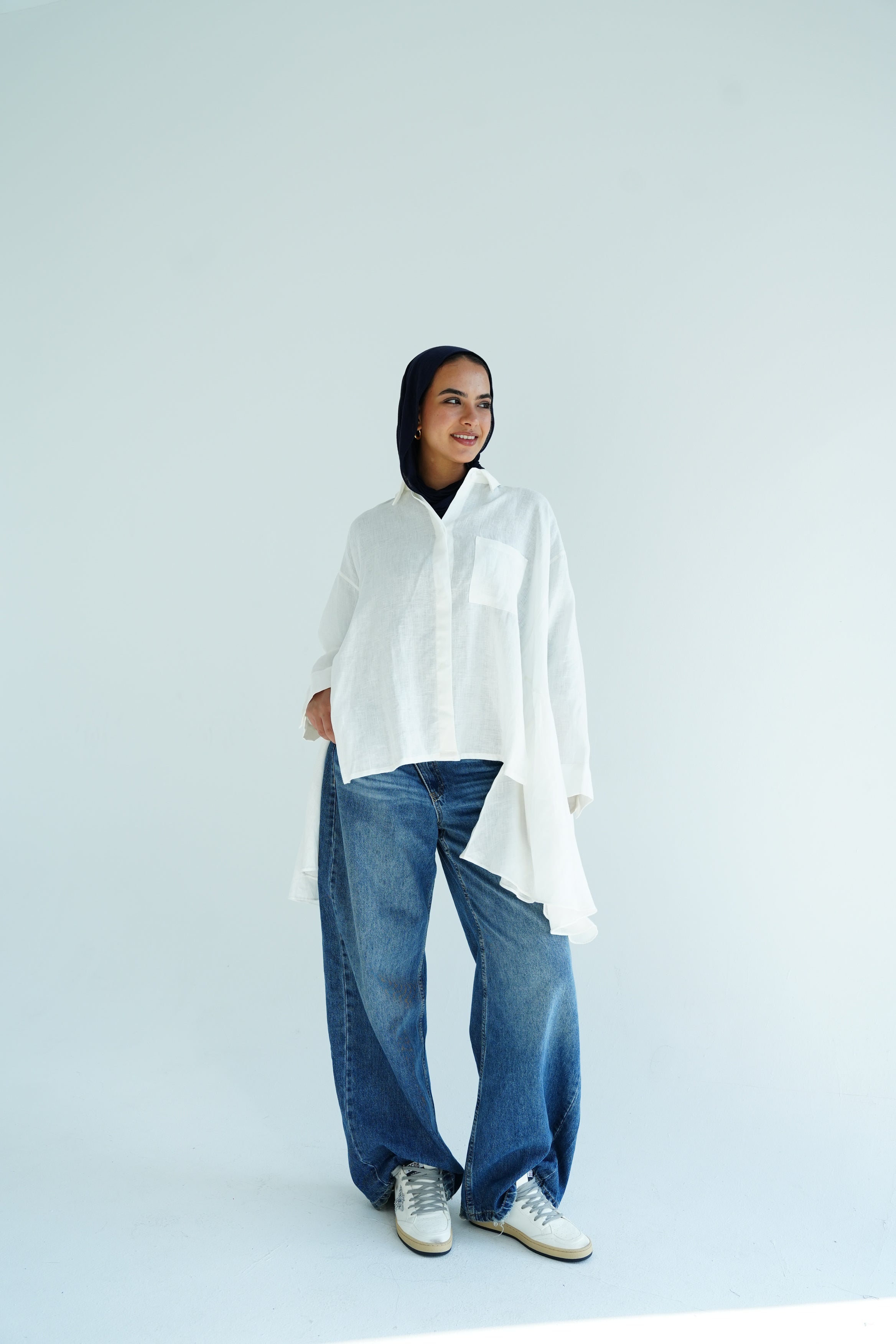 Flowy linen blouse- white