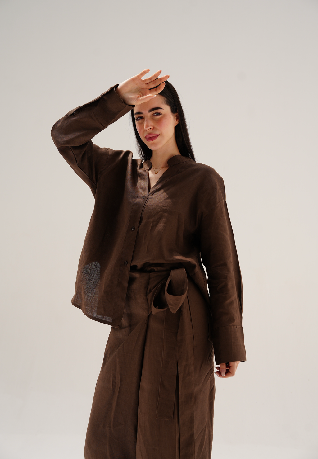 Velora linen set in brown