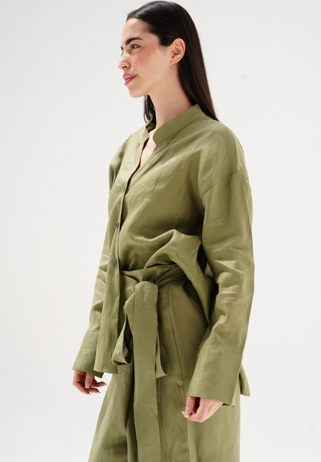 Velora linen set in olive