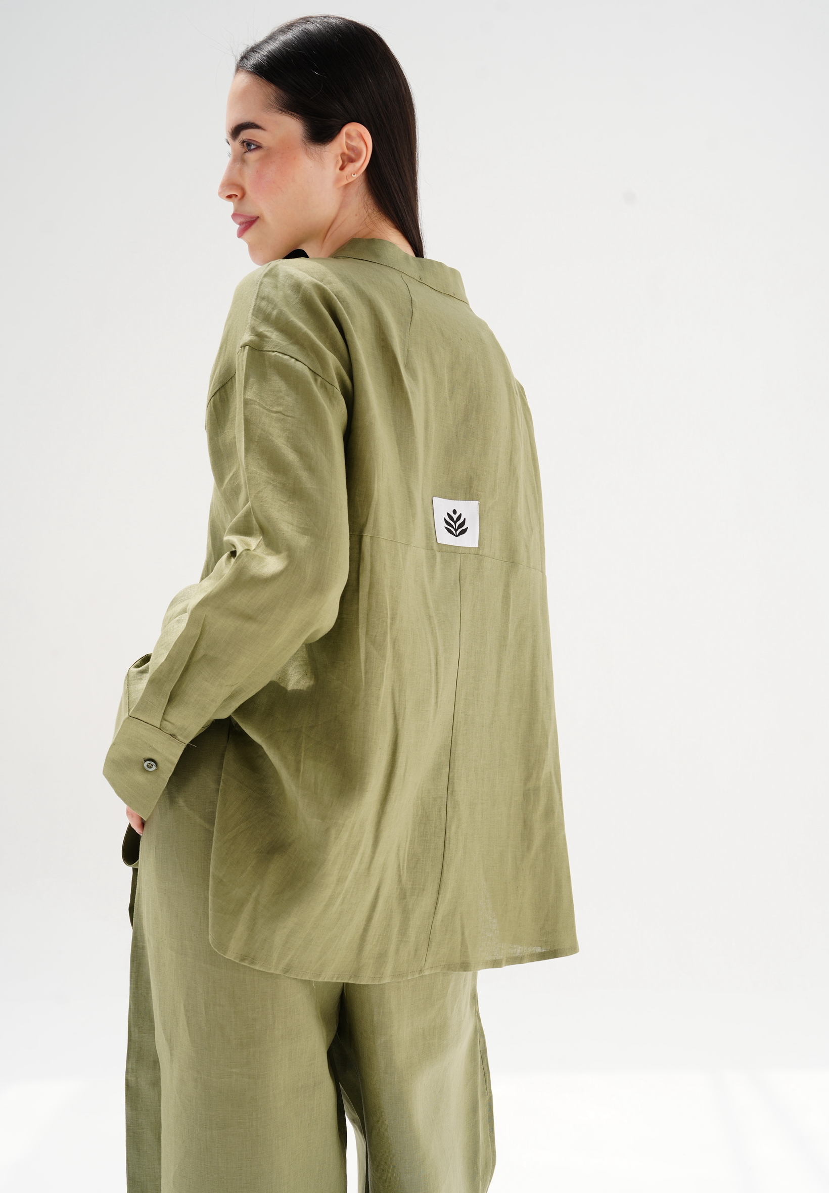 Velora linen set in olive