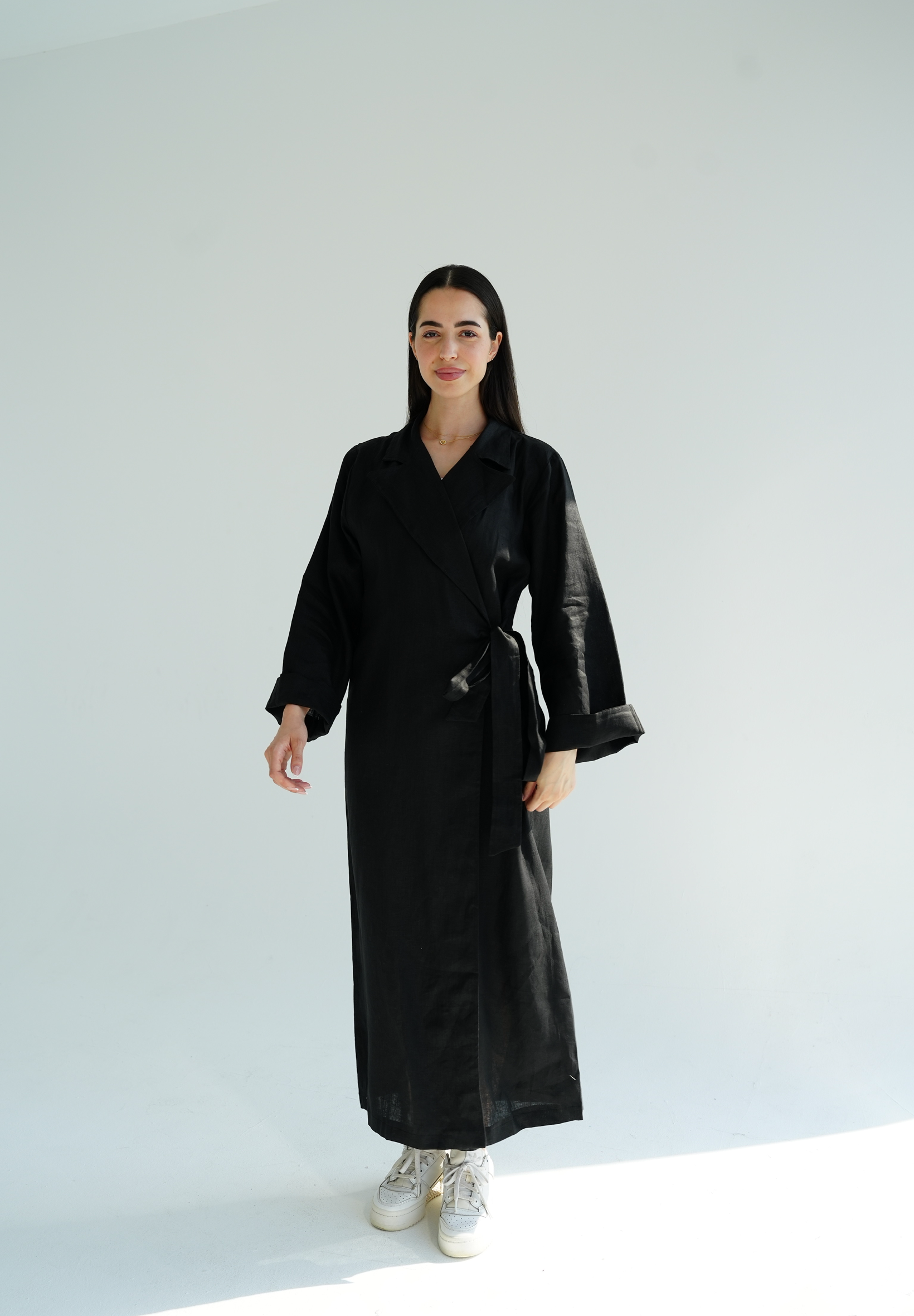 Side-tie linen dress in black