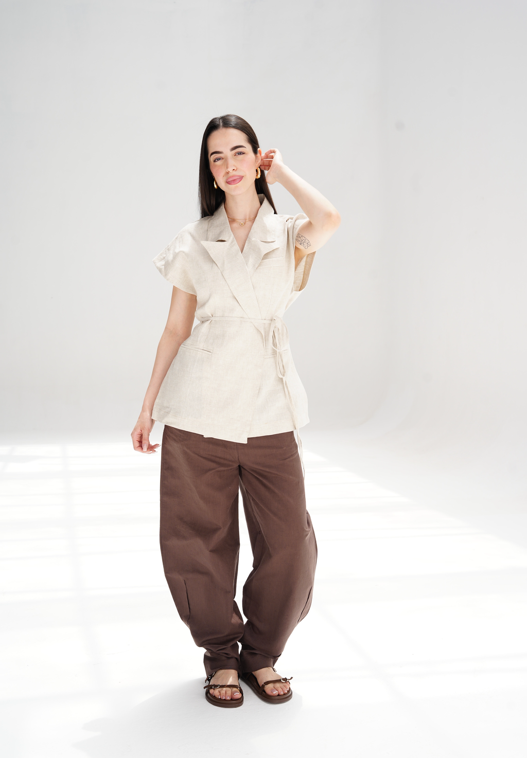 Tailored waist vest in beige