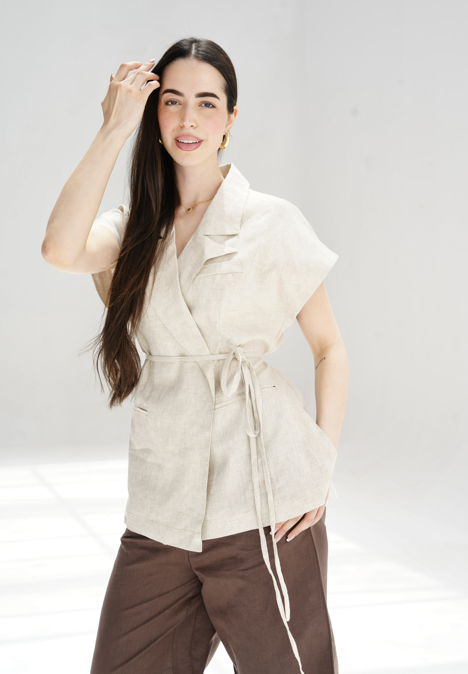 Tailored waist vest in beige