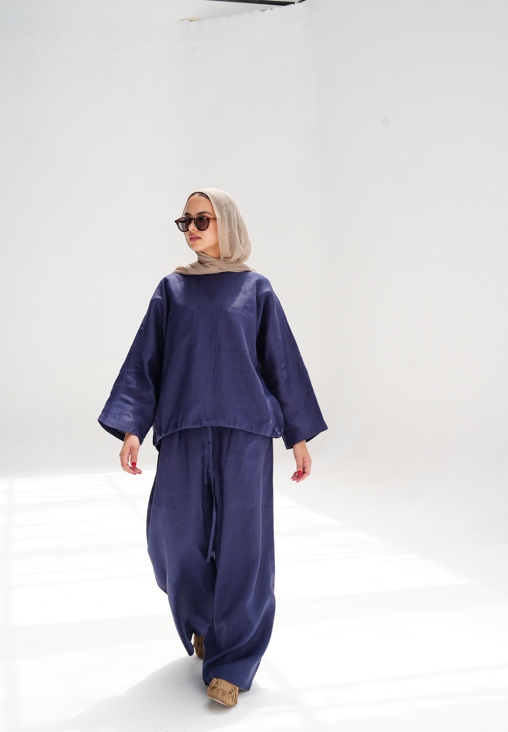 Wide leg Linen pants in navy blue