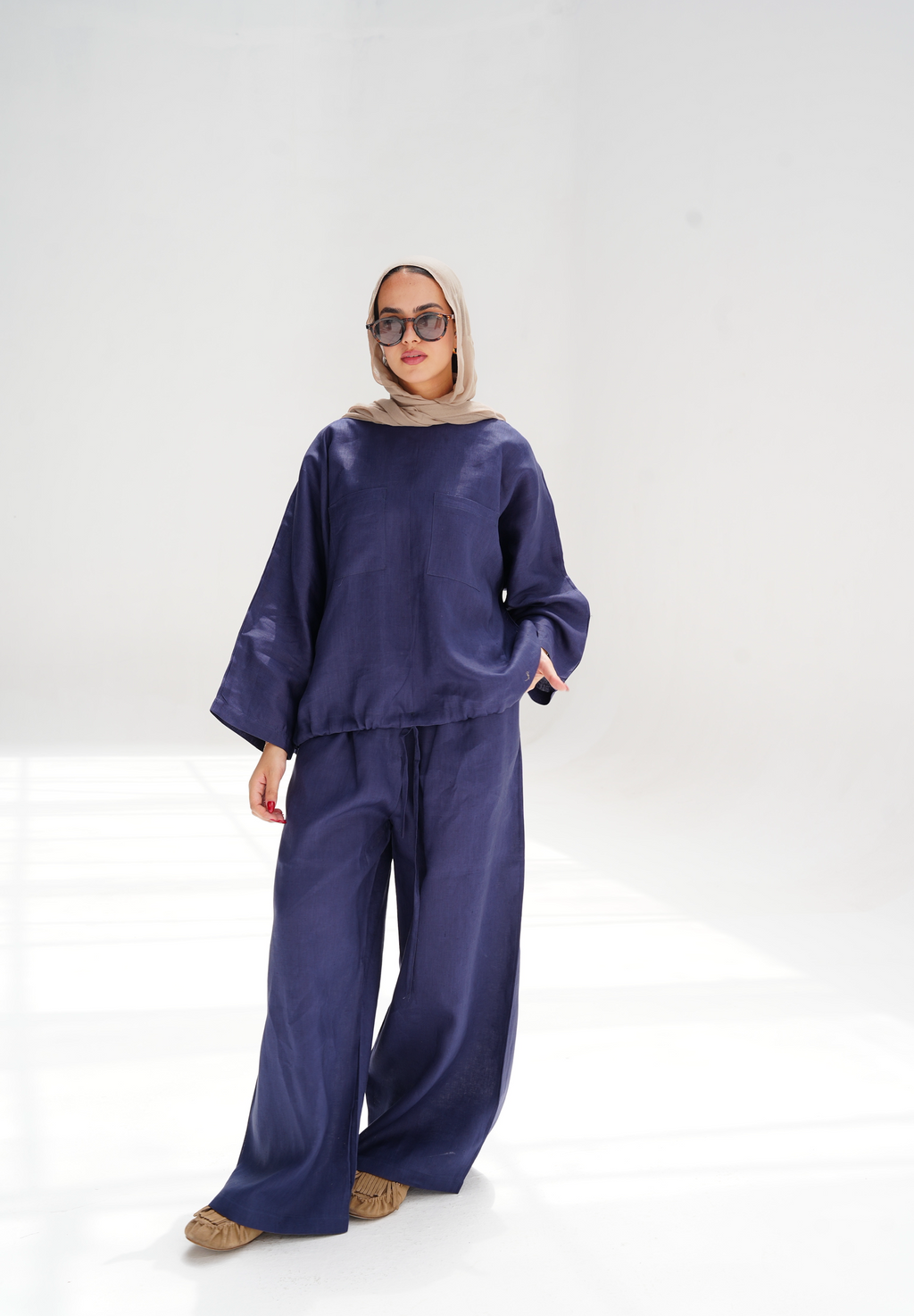 Wide leg Linen pants in navy blue