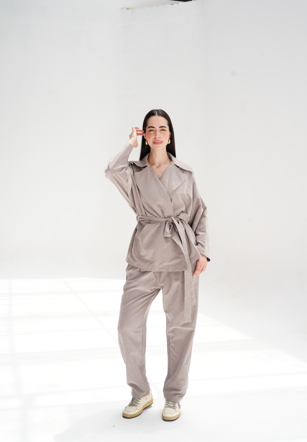 Contour mom-fit pants in greige