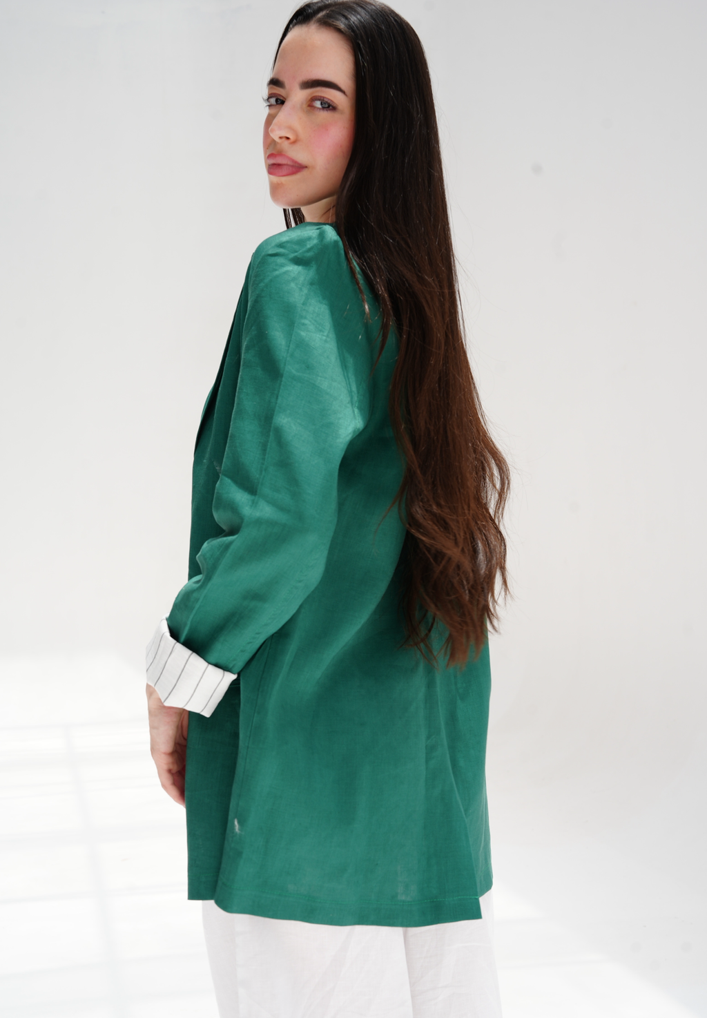 Linen blazer in green