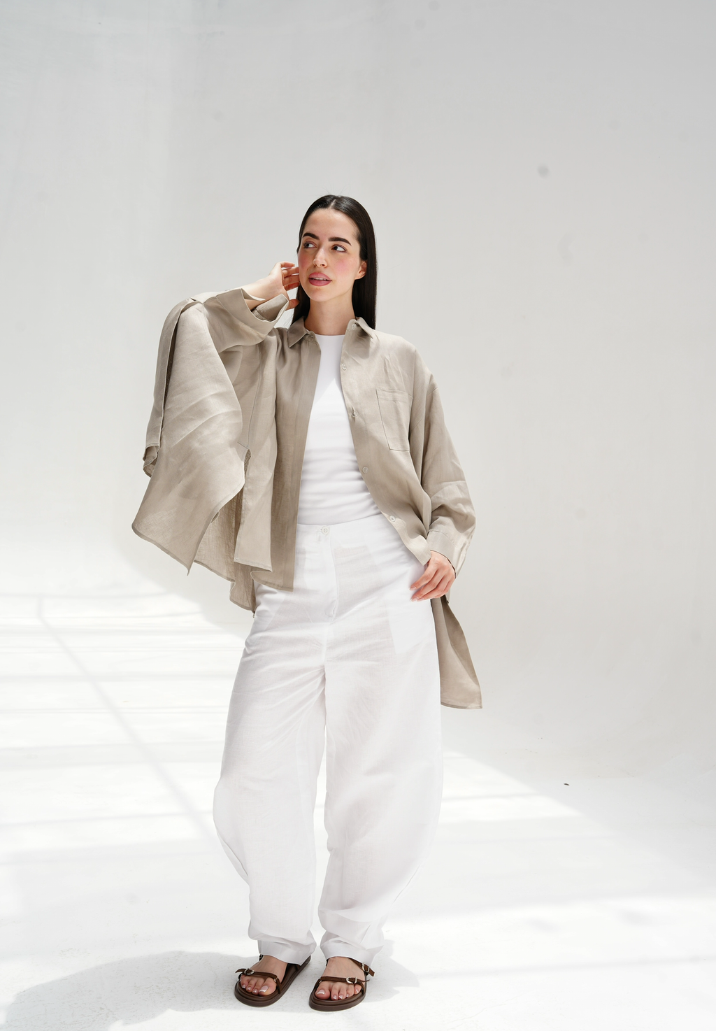 Flowy linen blouse in greige