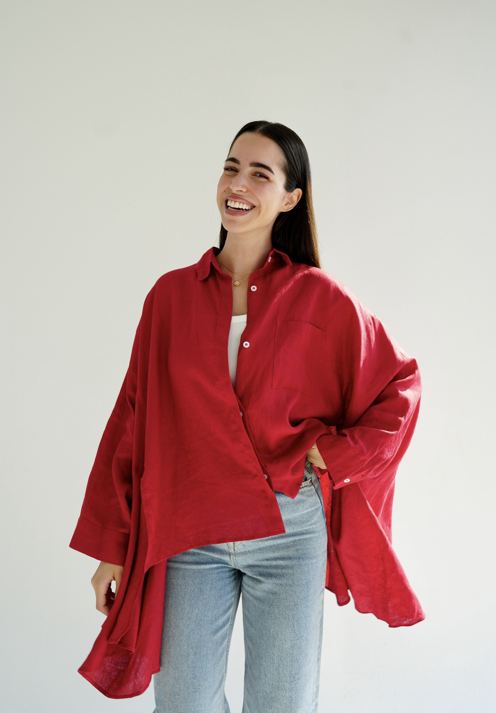 Flowy linen blouse in red