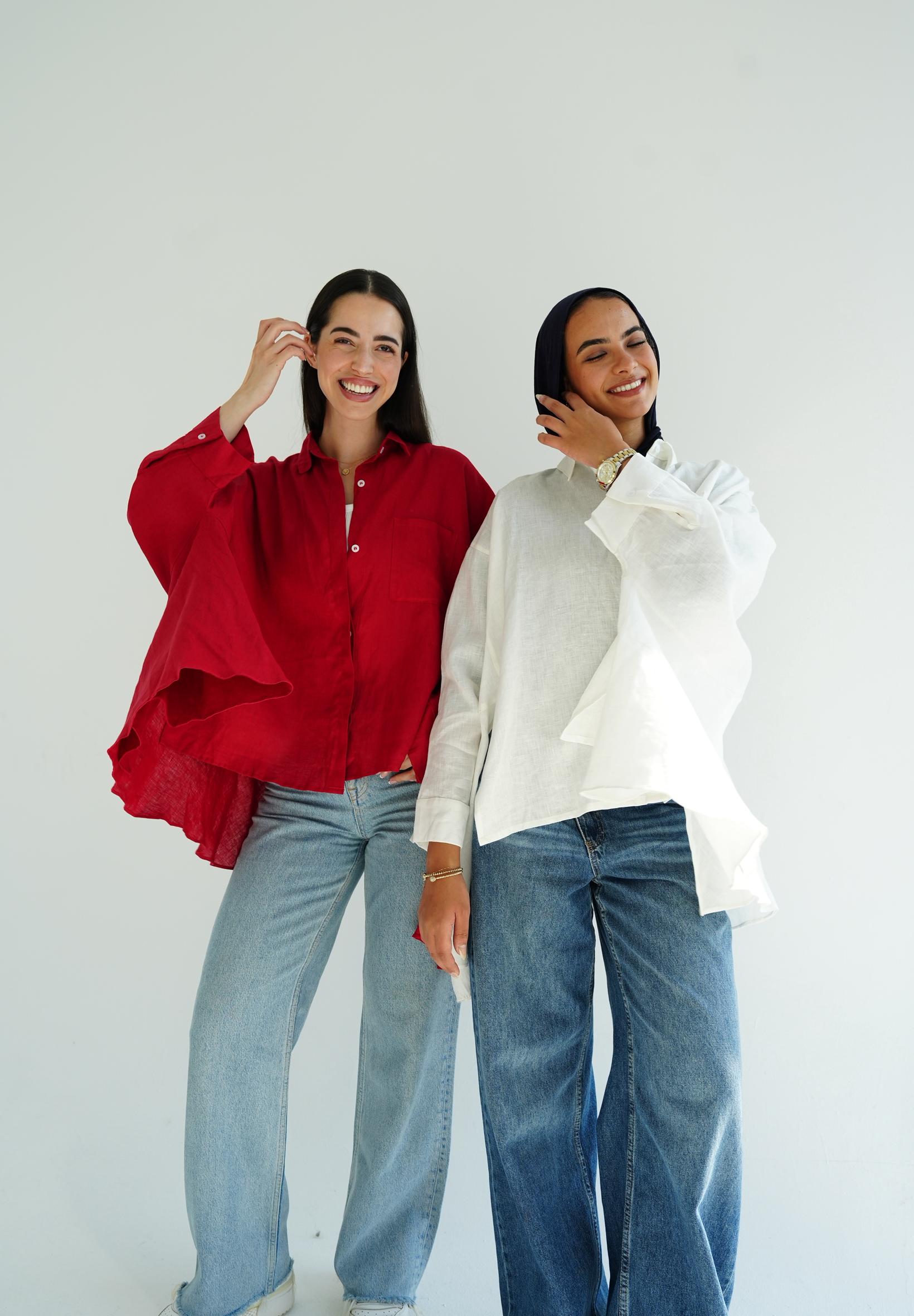 Flowy linen blouse in red