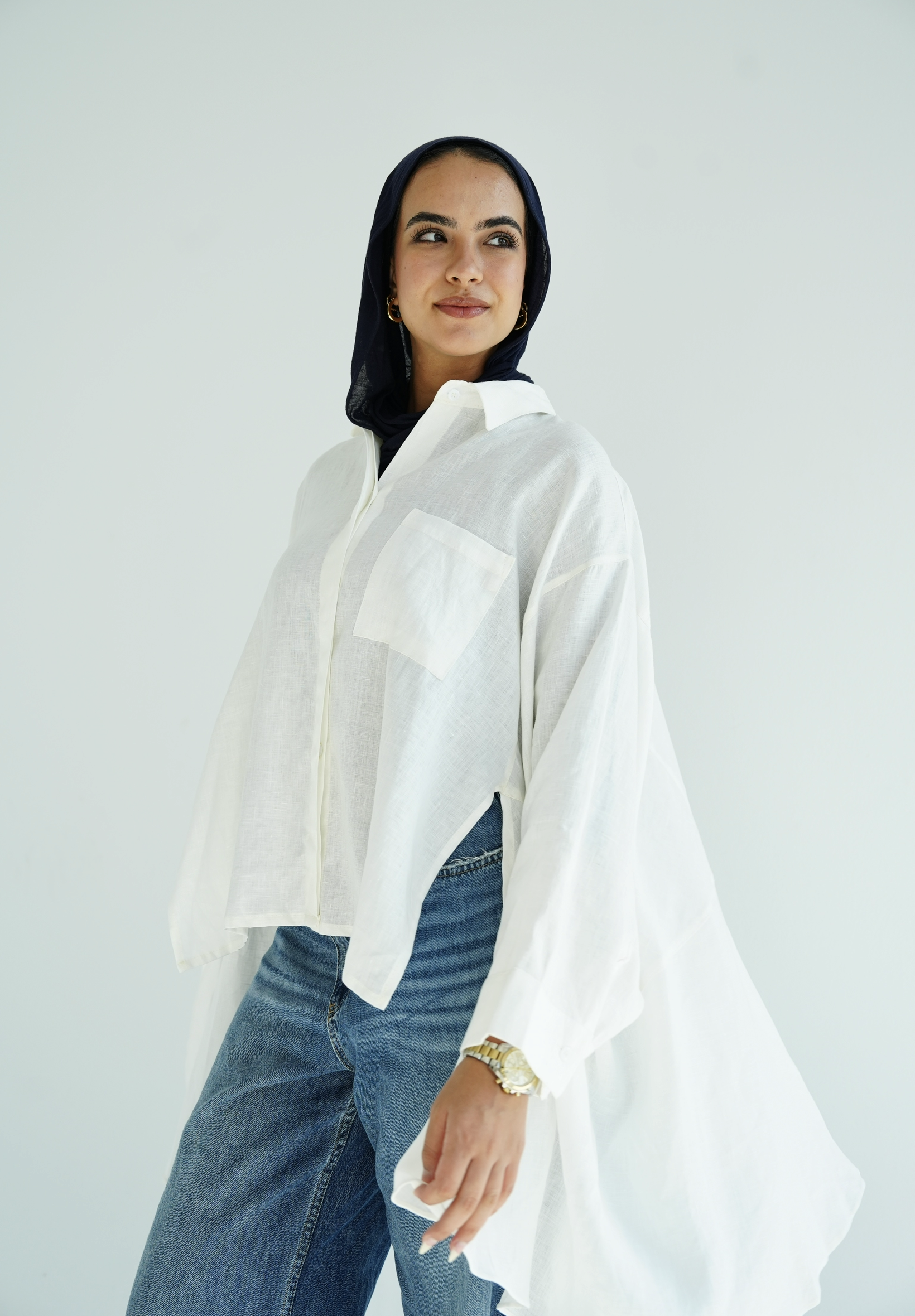Flowy linen blouse in white