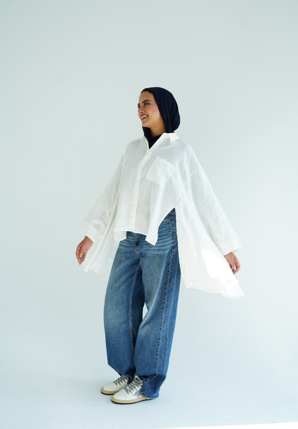 Flowy linen blouse in white