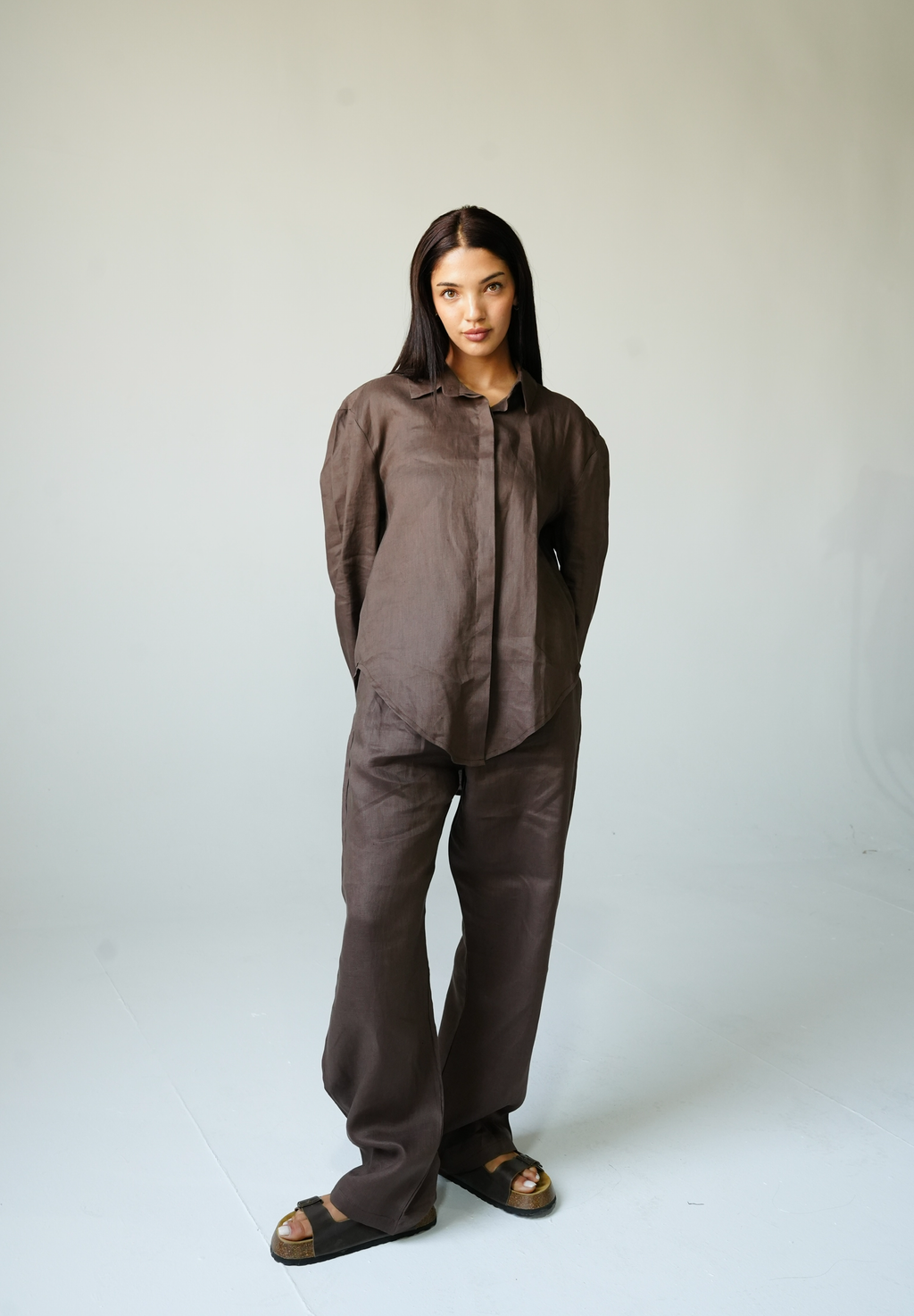 Linen set in Brown