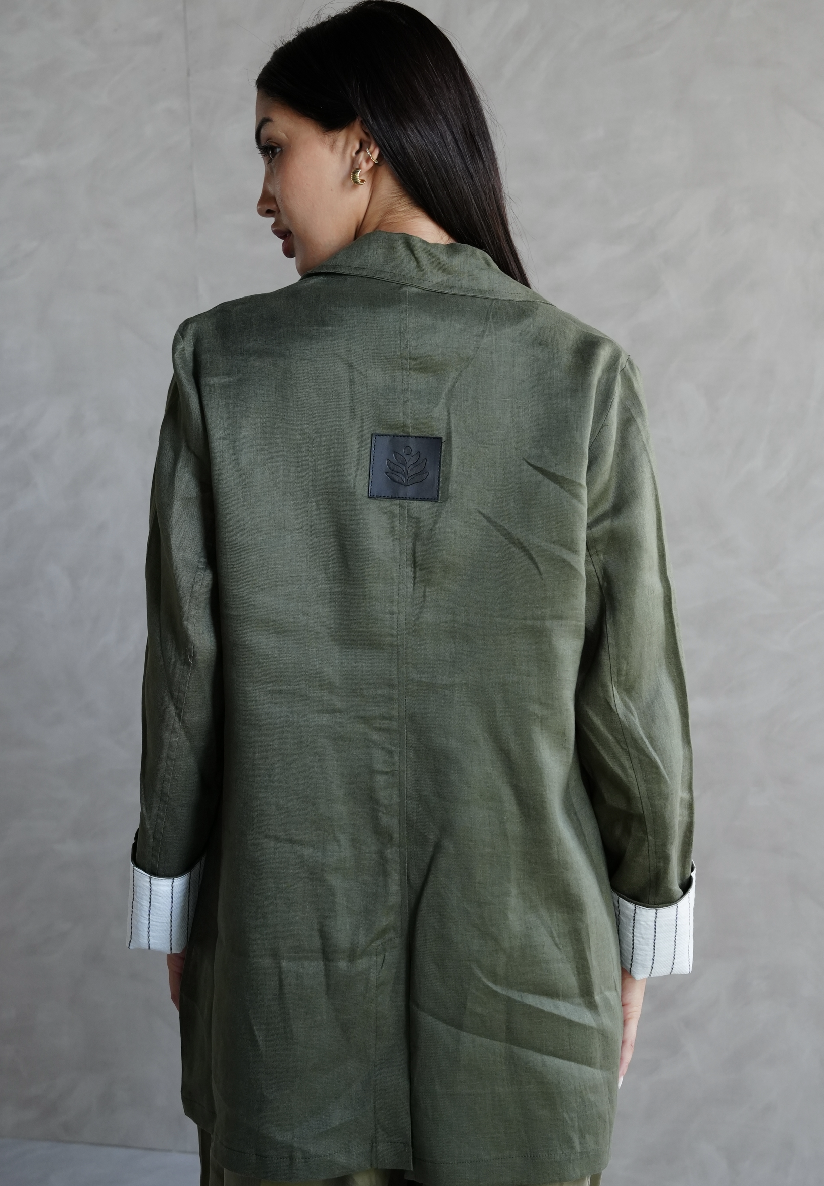 Linen blazer in Olive green