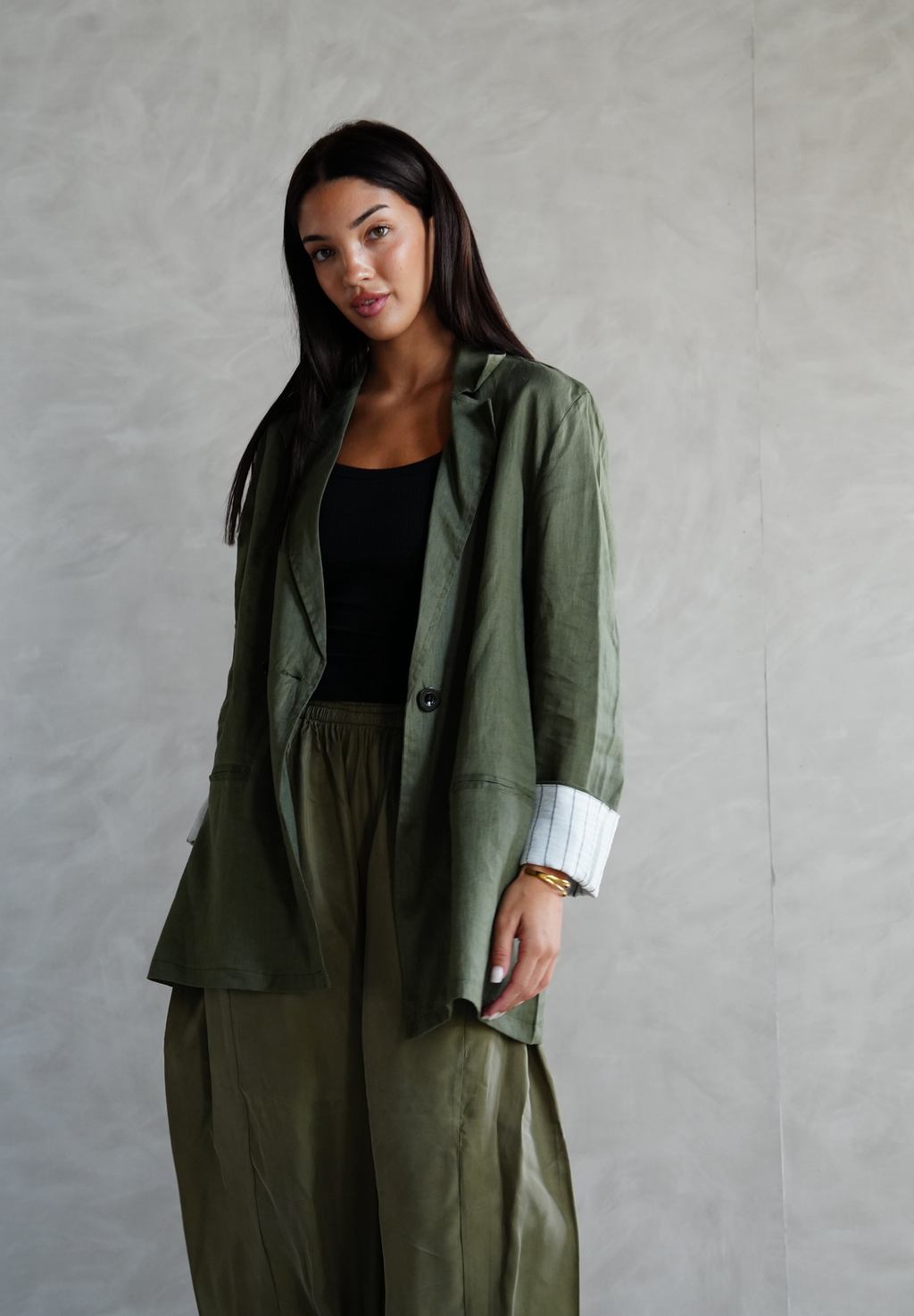 Linen blazer in Olive green