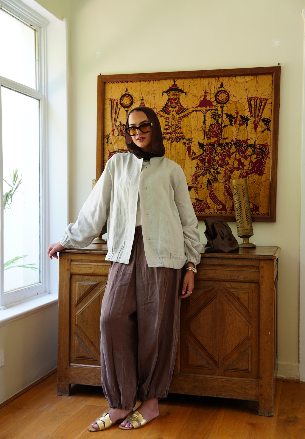 The volmont linen jacket in Beige (elastic waist)