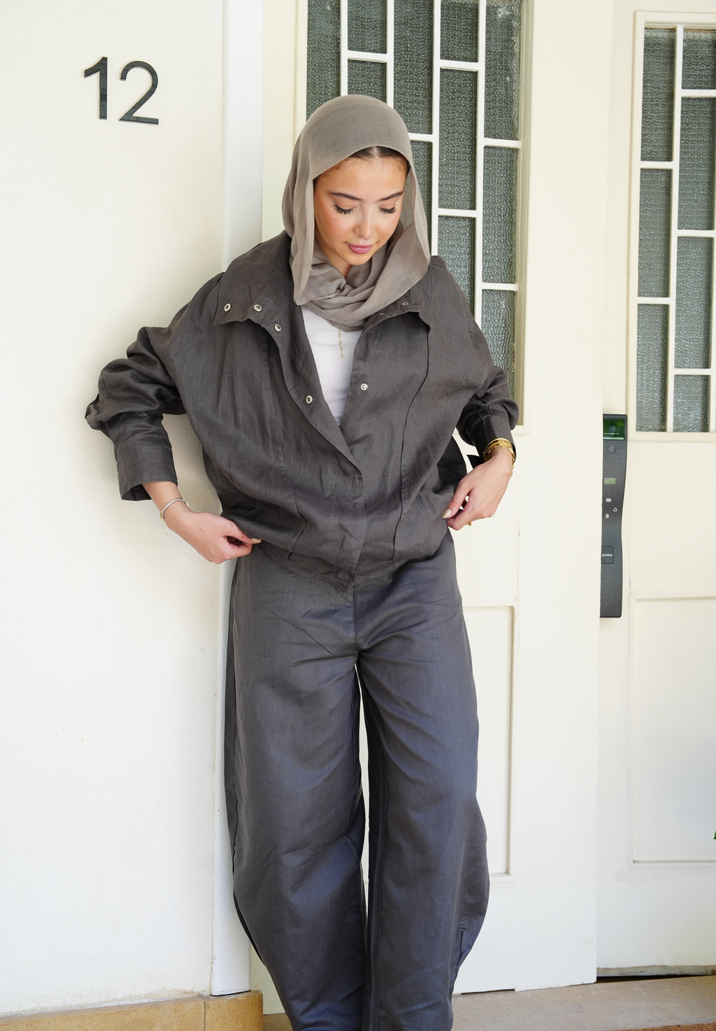 The volmont linen jacket in Gray